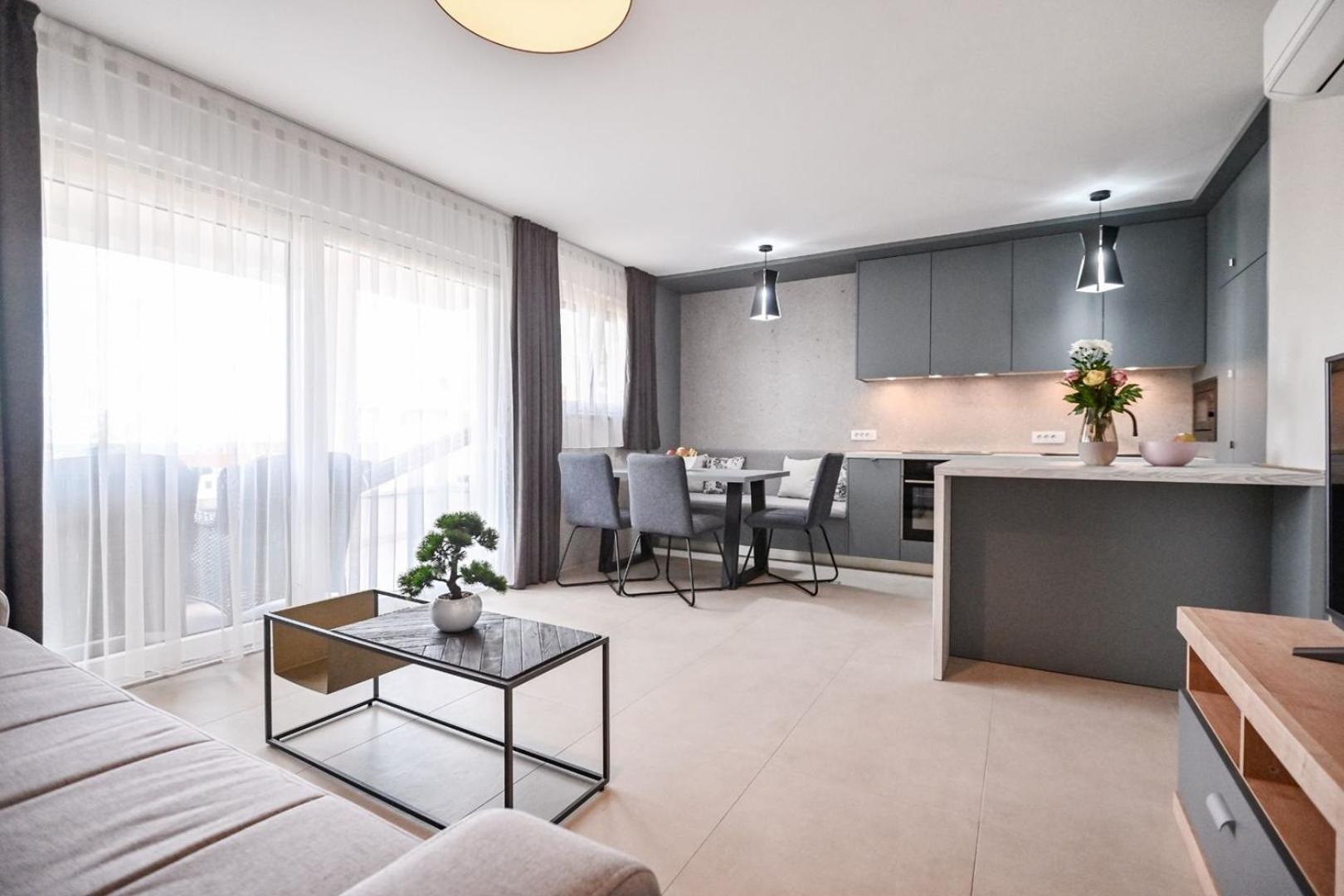 Luxury Apartment Nina with sea view view 3