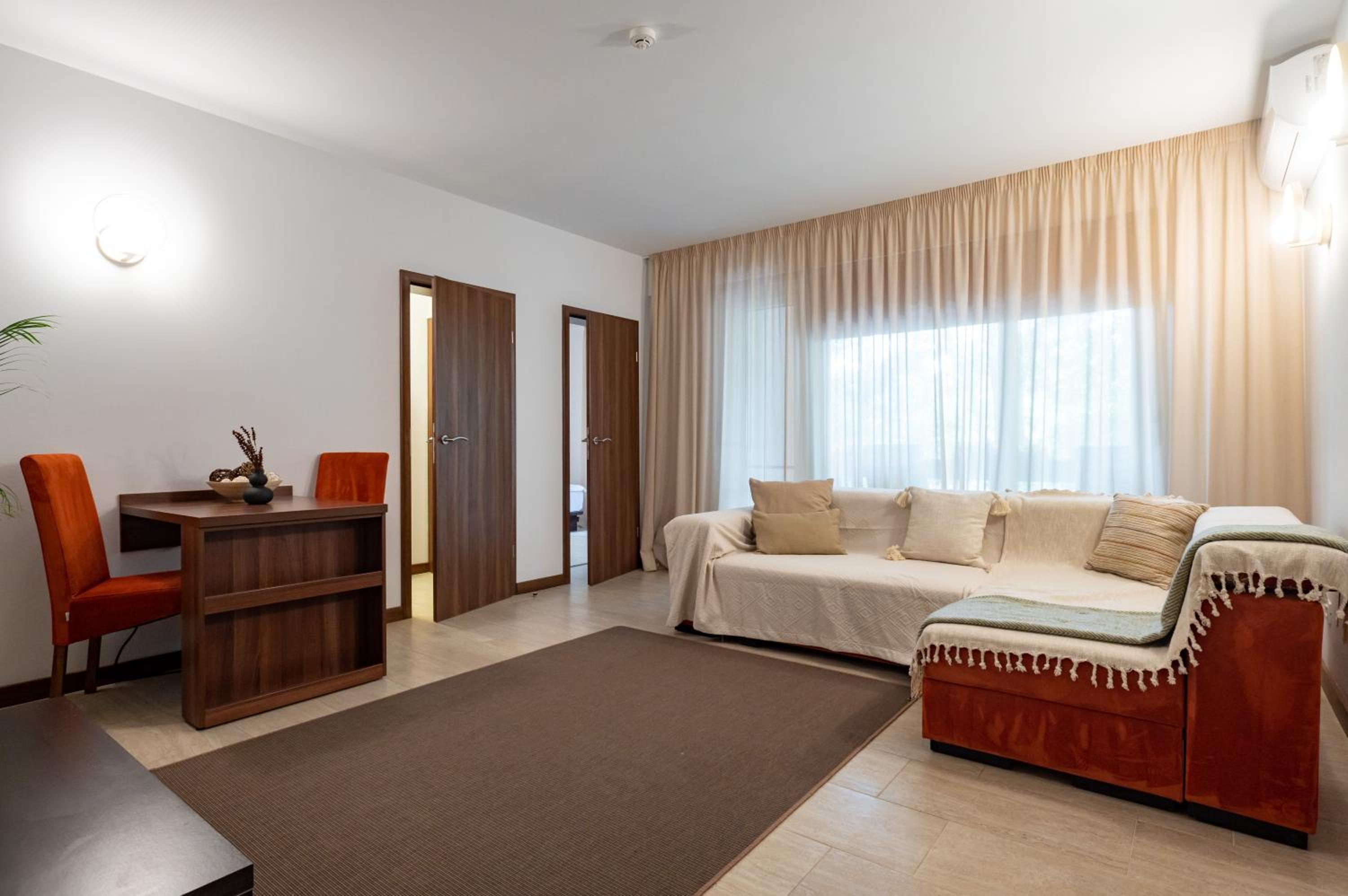 Epico Seafront & Garden Apartments view 5