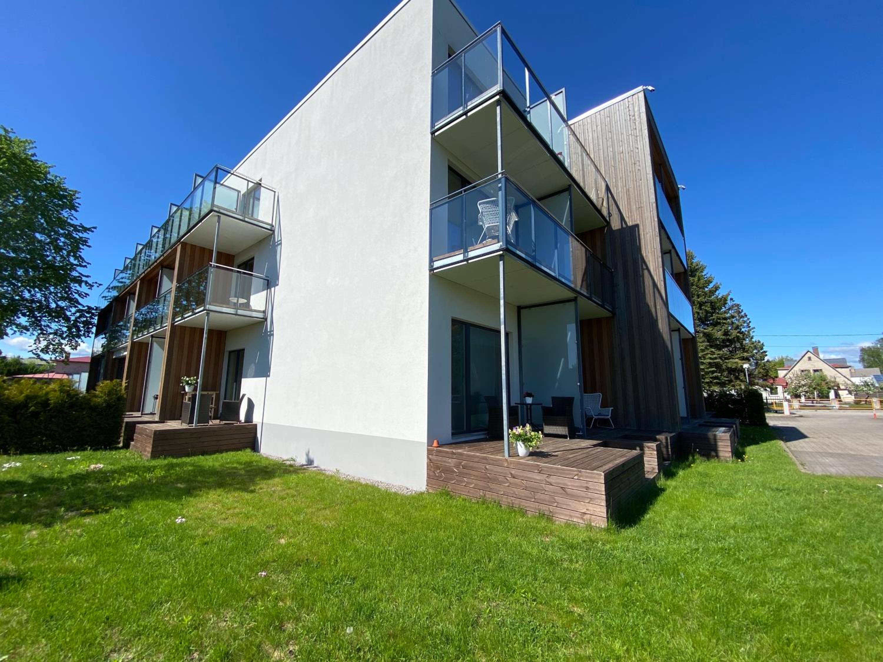 Lovely Aisa Studio | Balcony