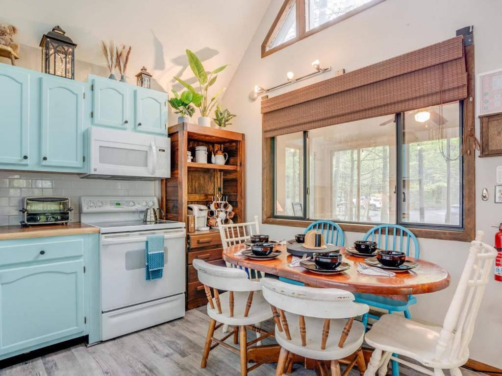 Elmwood Elmwood Escape A Cozy Retreat at The Hideout