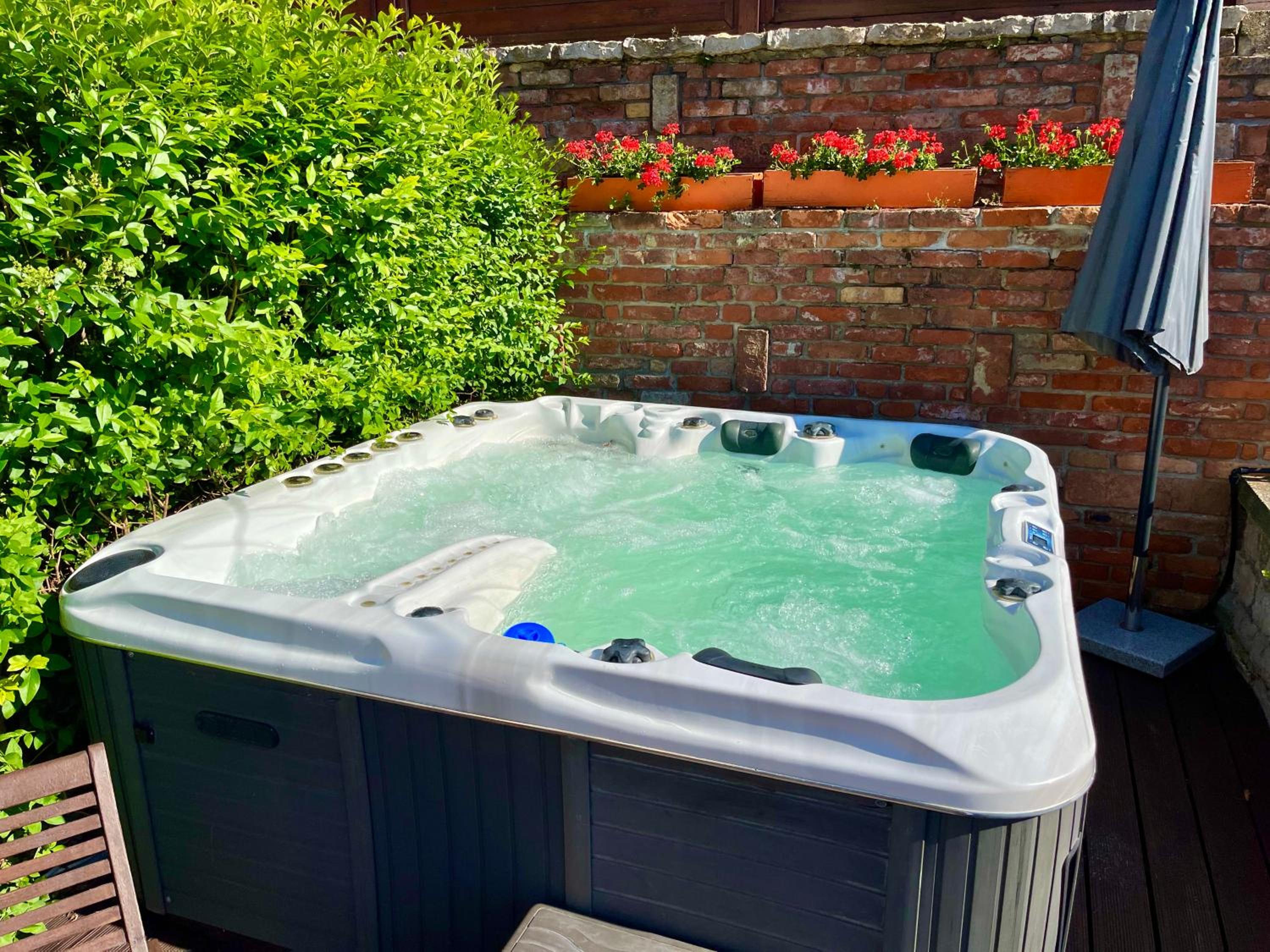 Terrace Apartman Prémium Belváros Jacuzzival view 4