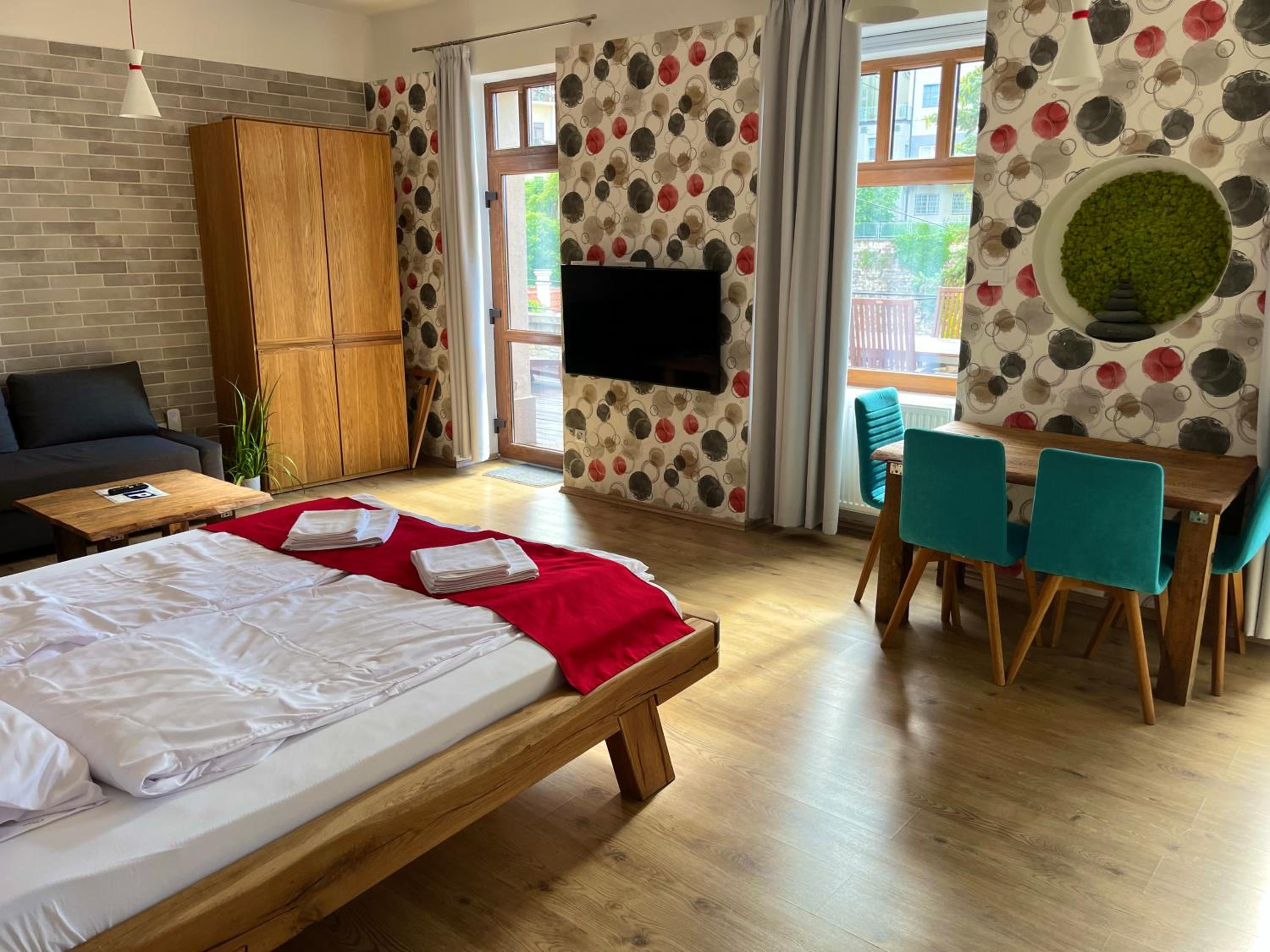 Terrace Apartman Prémium Belváros Jacuzzival view 3