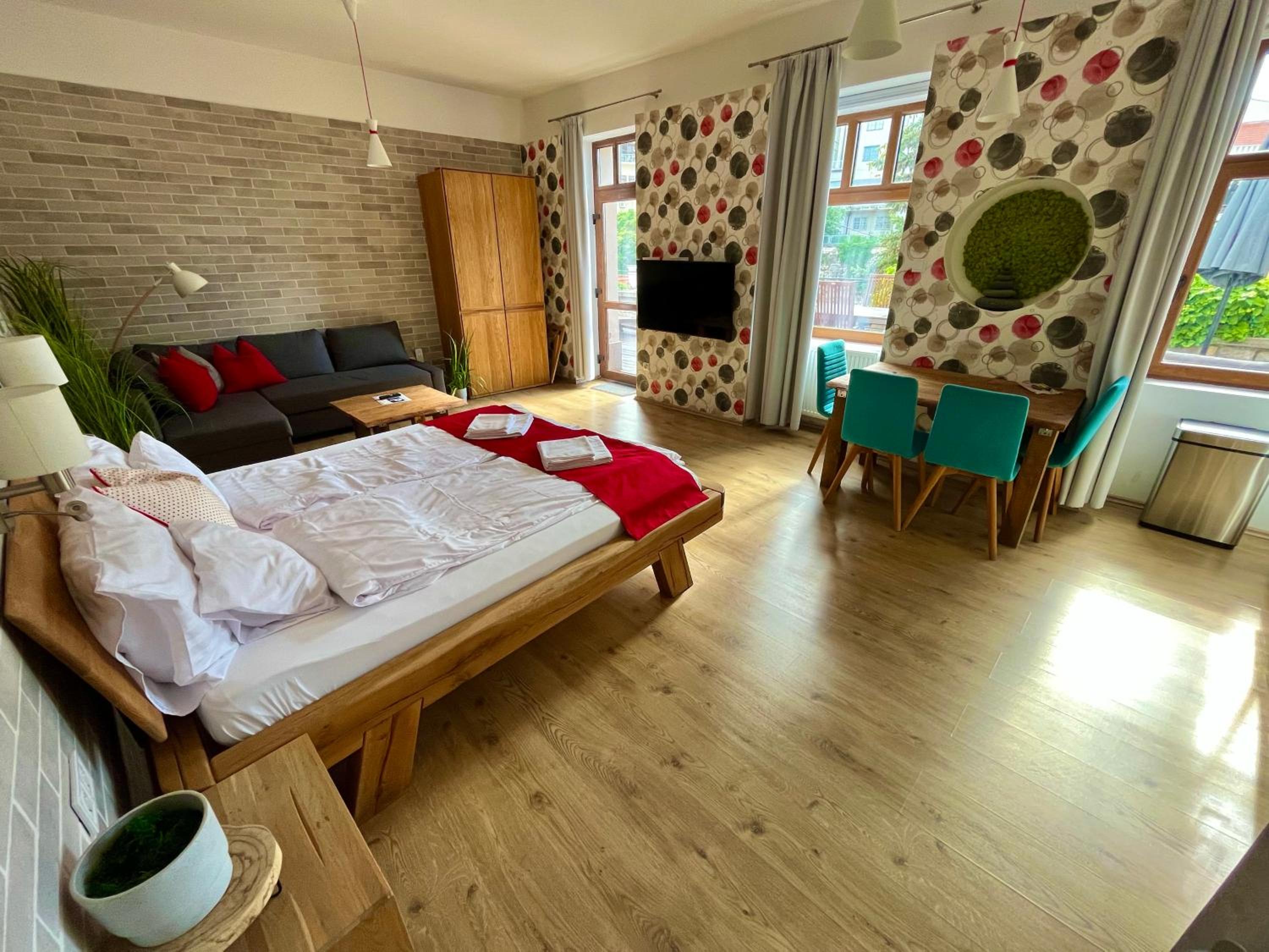 Terrace Apartman Prémium Belváros Jacuzzival view 2