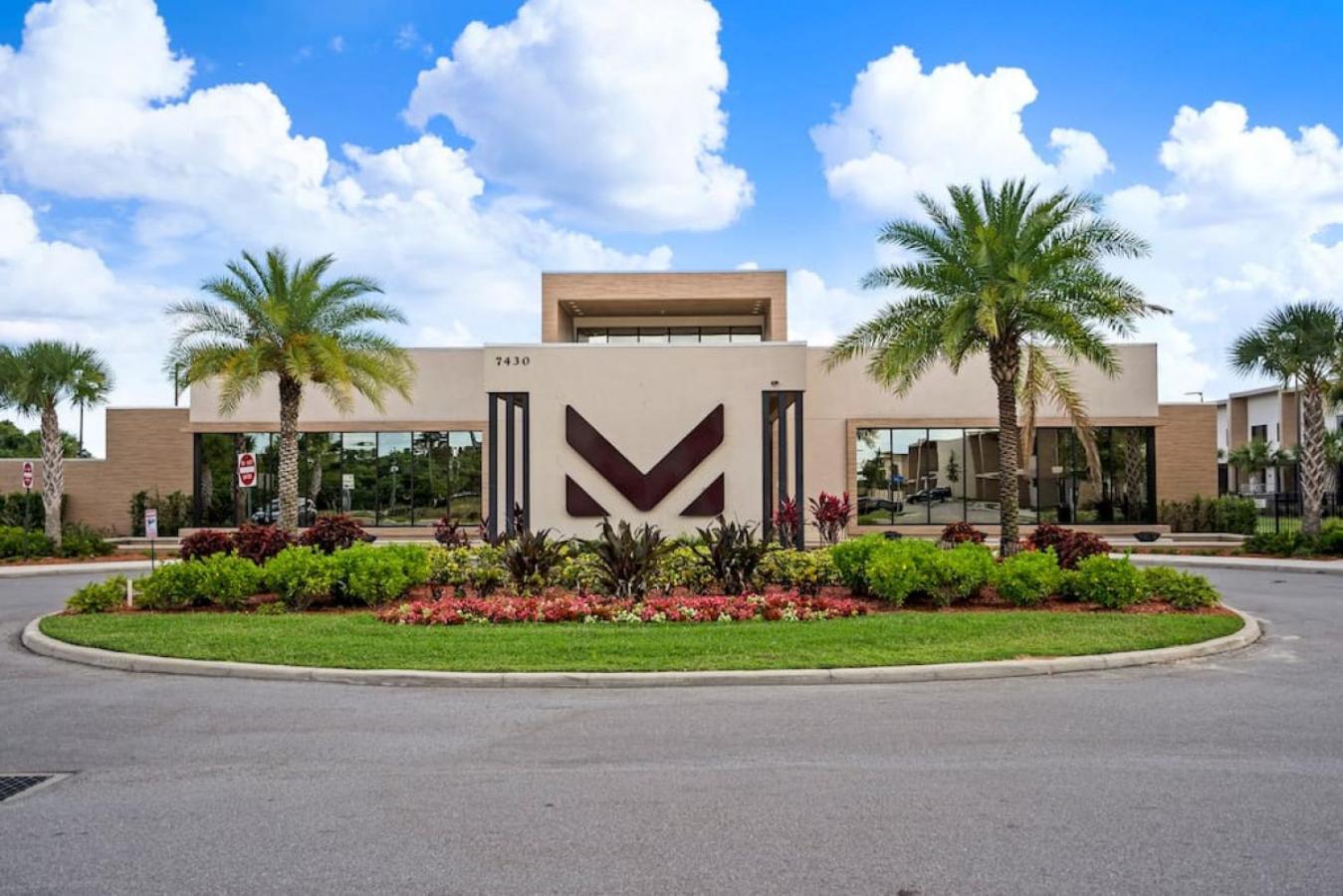 Magic Village Dream Disney Stay Resort Pool & BBQ Grill