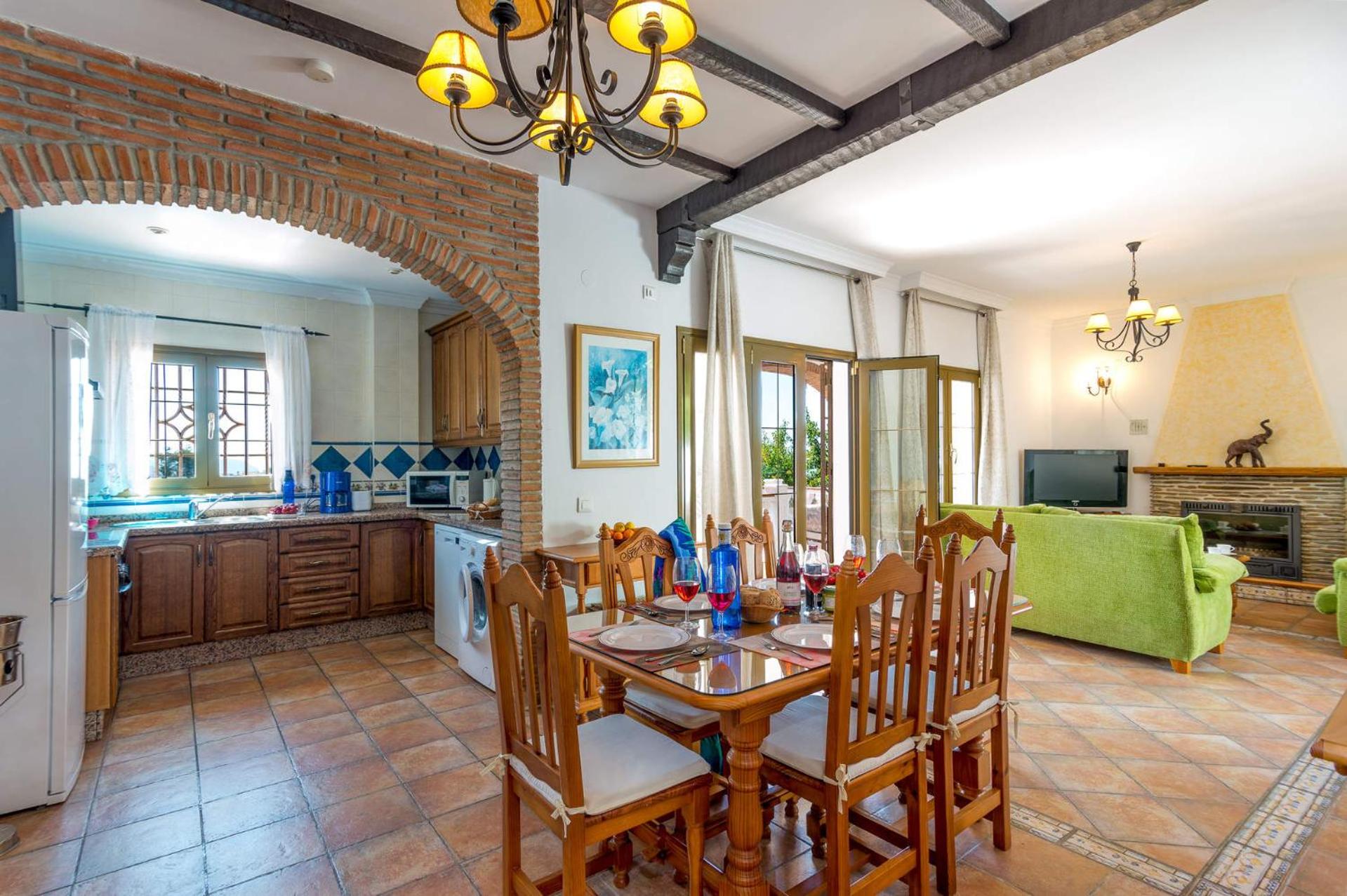 Villa Tres Olivos by Villa Plus view 4