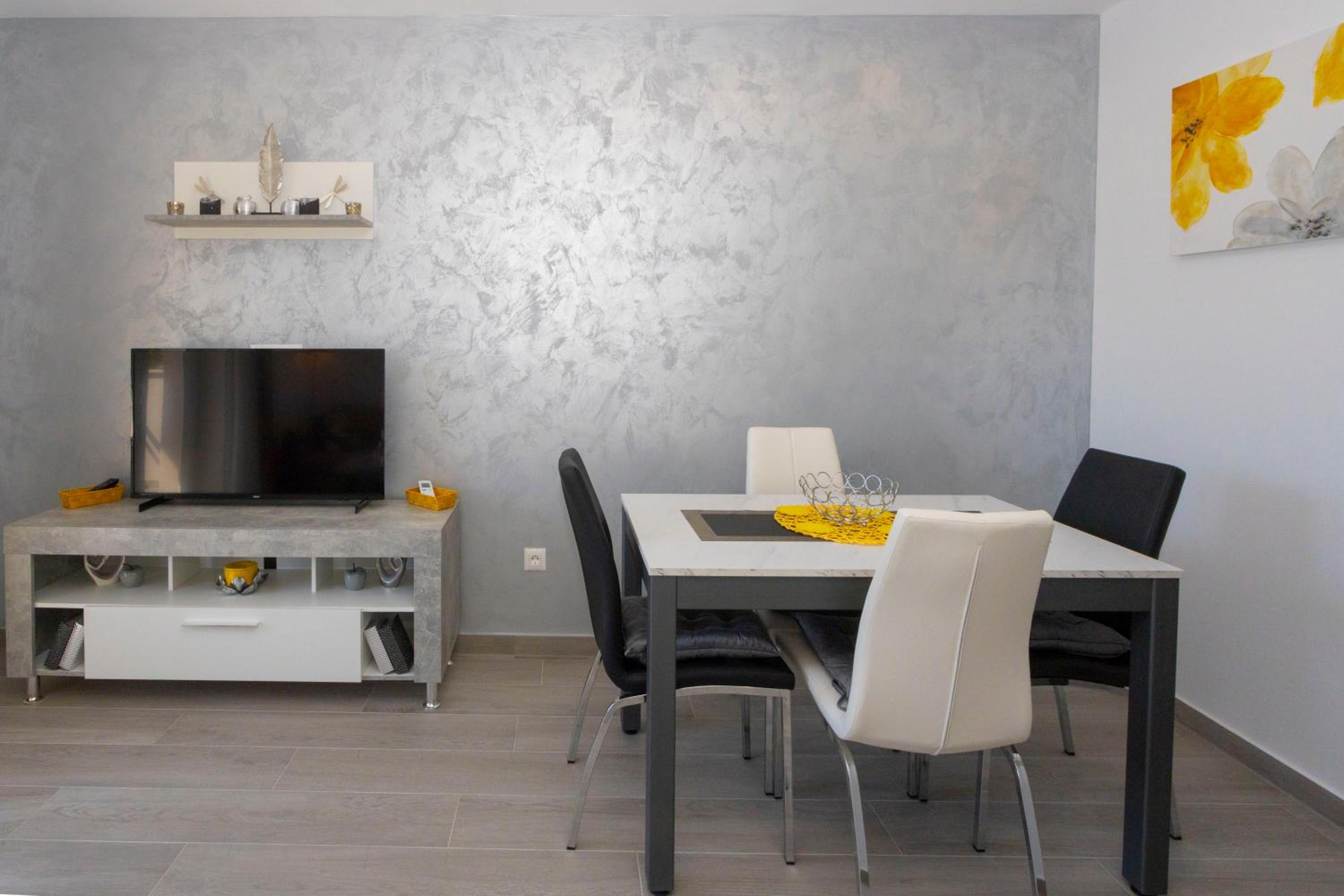 Apartments Vicin