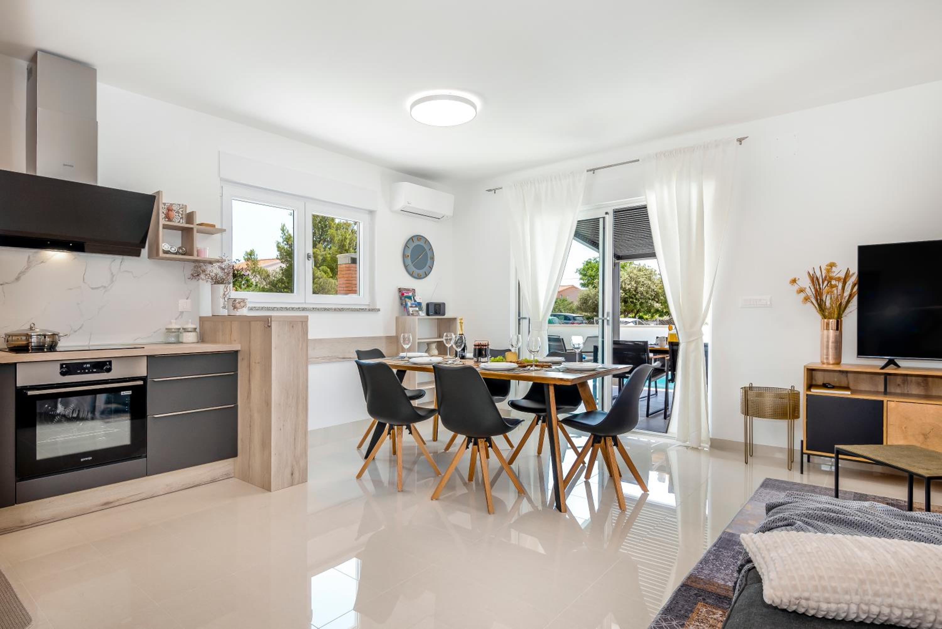 VILLA PRESTIGE view 3