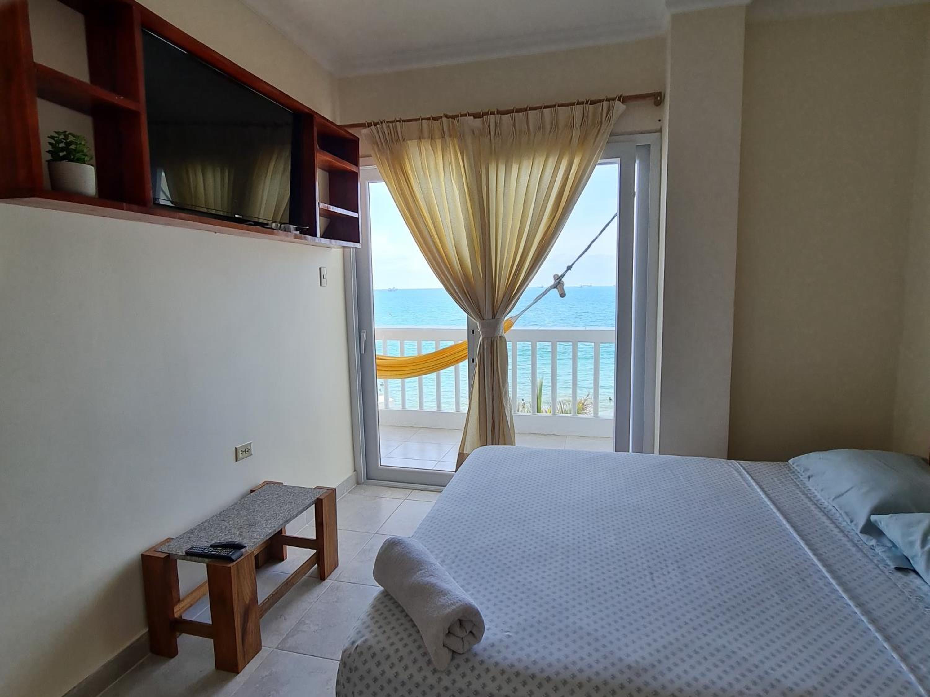 Hotel BlackPoint - Image 1