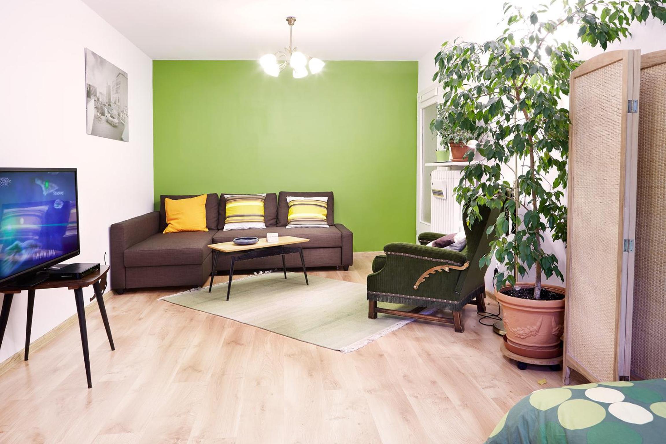 Lovely Garden Flat near Royal Park view 5