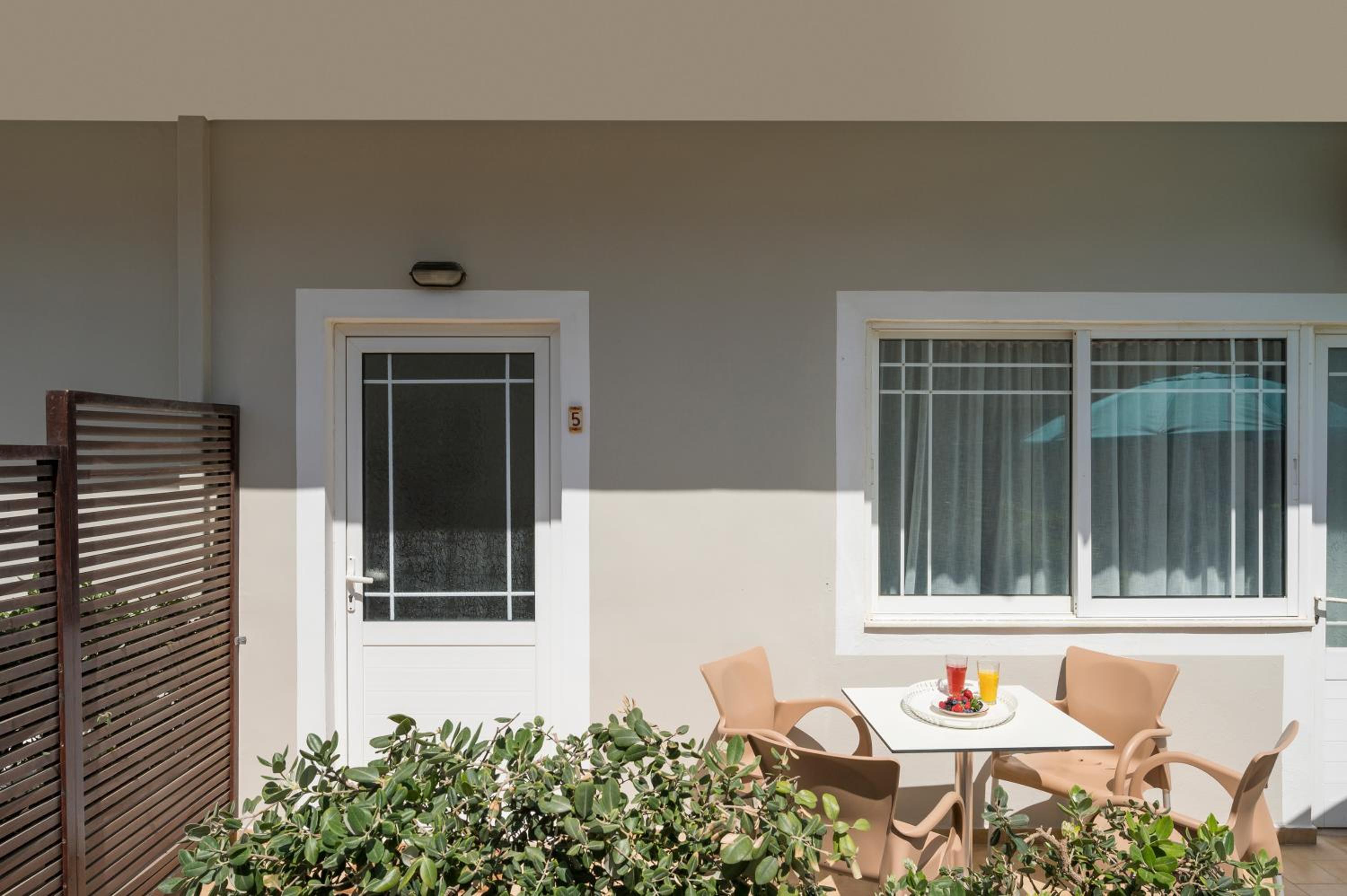 Hermes Beach Front