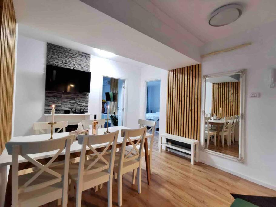 Lovely 3-bedroom apartment in the city center