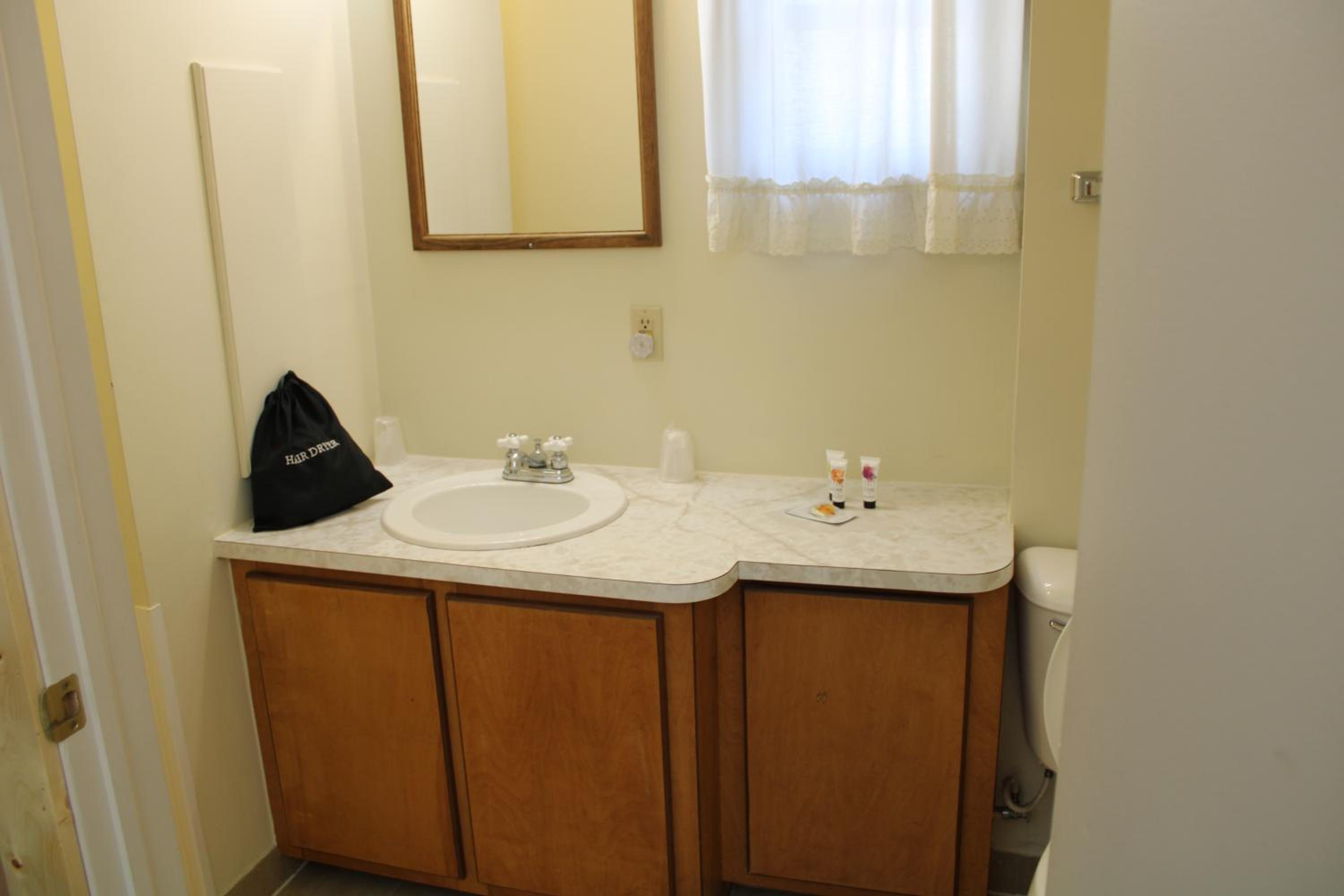adoba Lockview - Property Image 12
