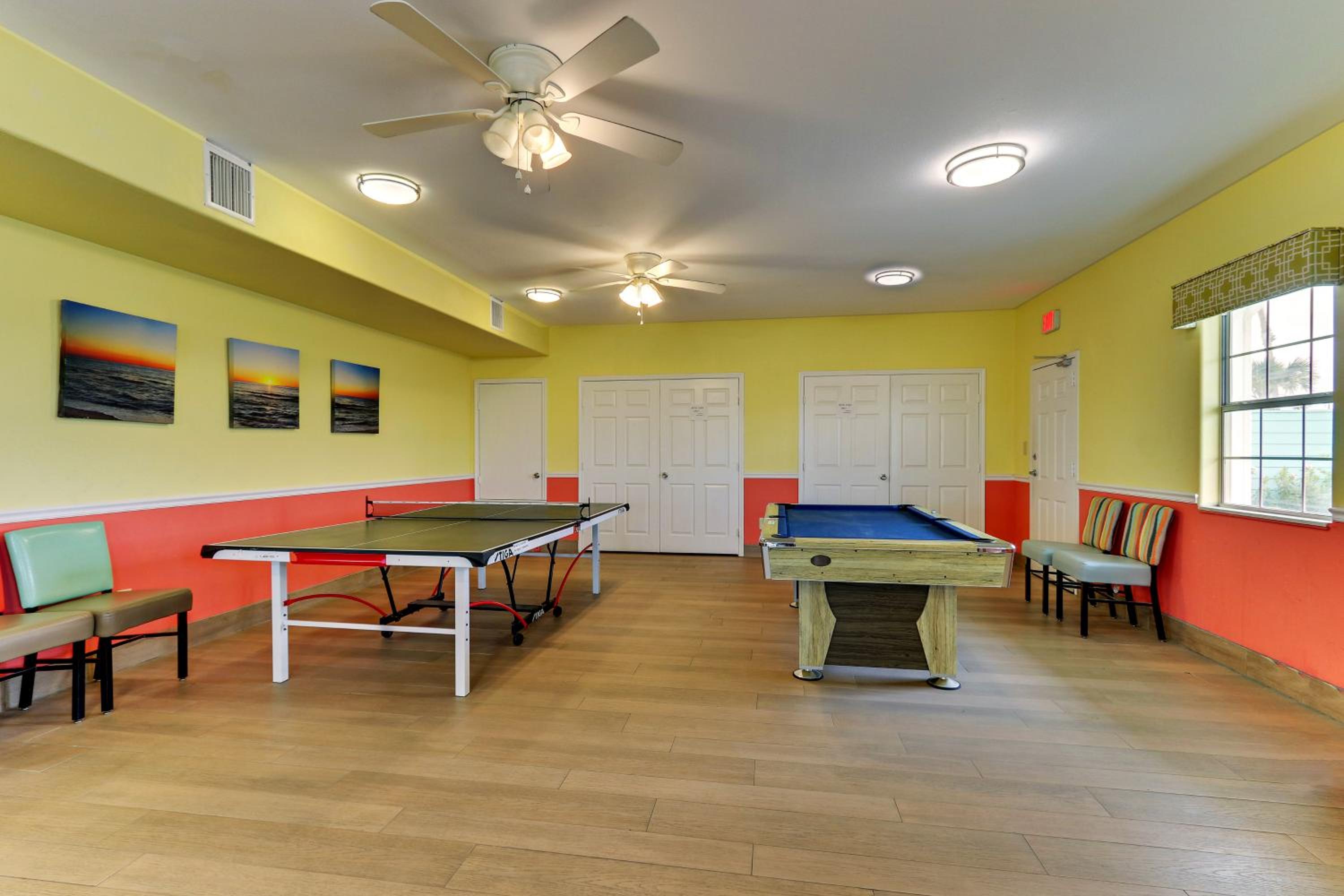 The Island Hotel Near Beach Port Aransas view 4