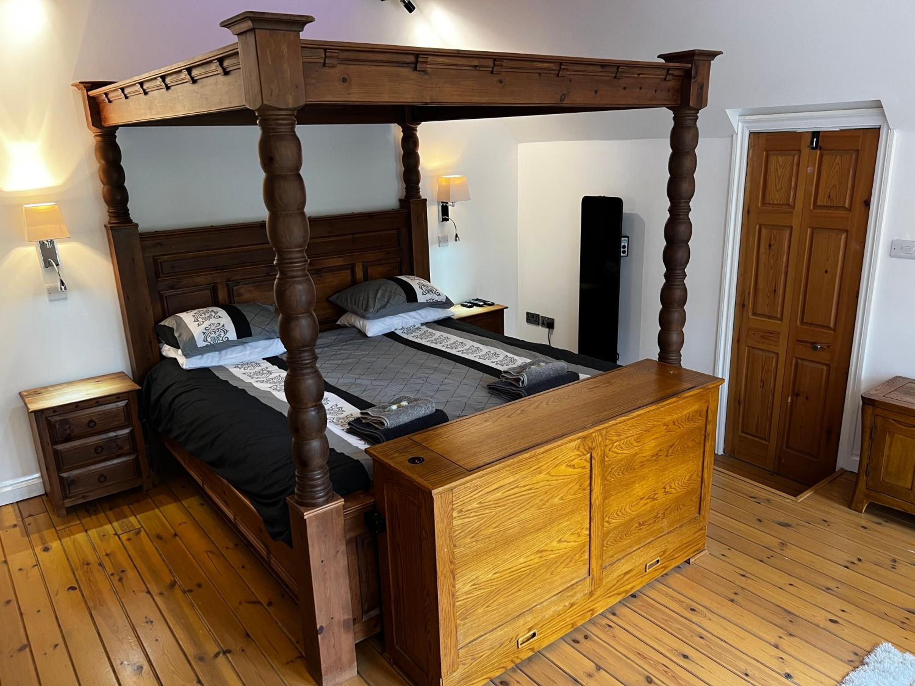 Castle House Holiday Home view 3