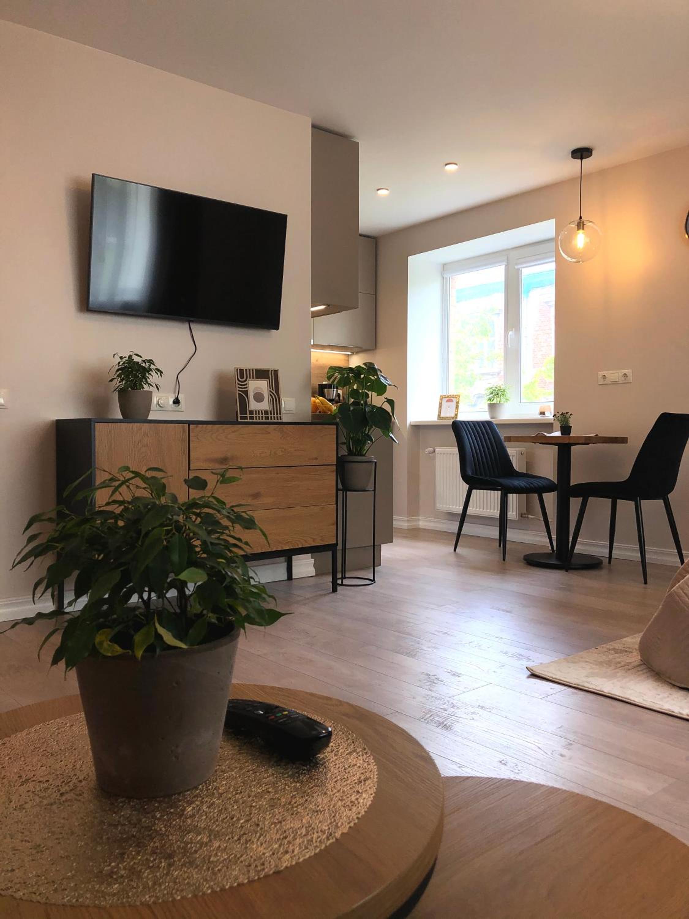 Modern studio apartment near the beach - 5 min walk view 3
