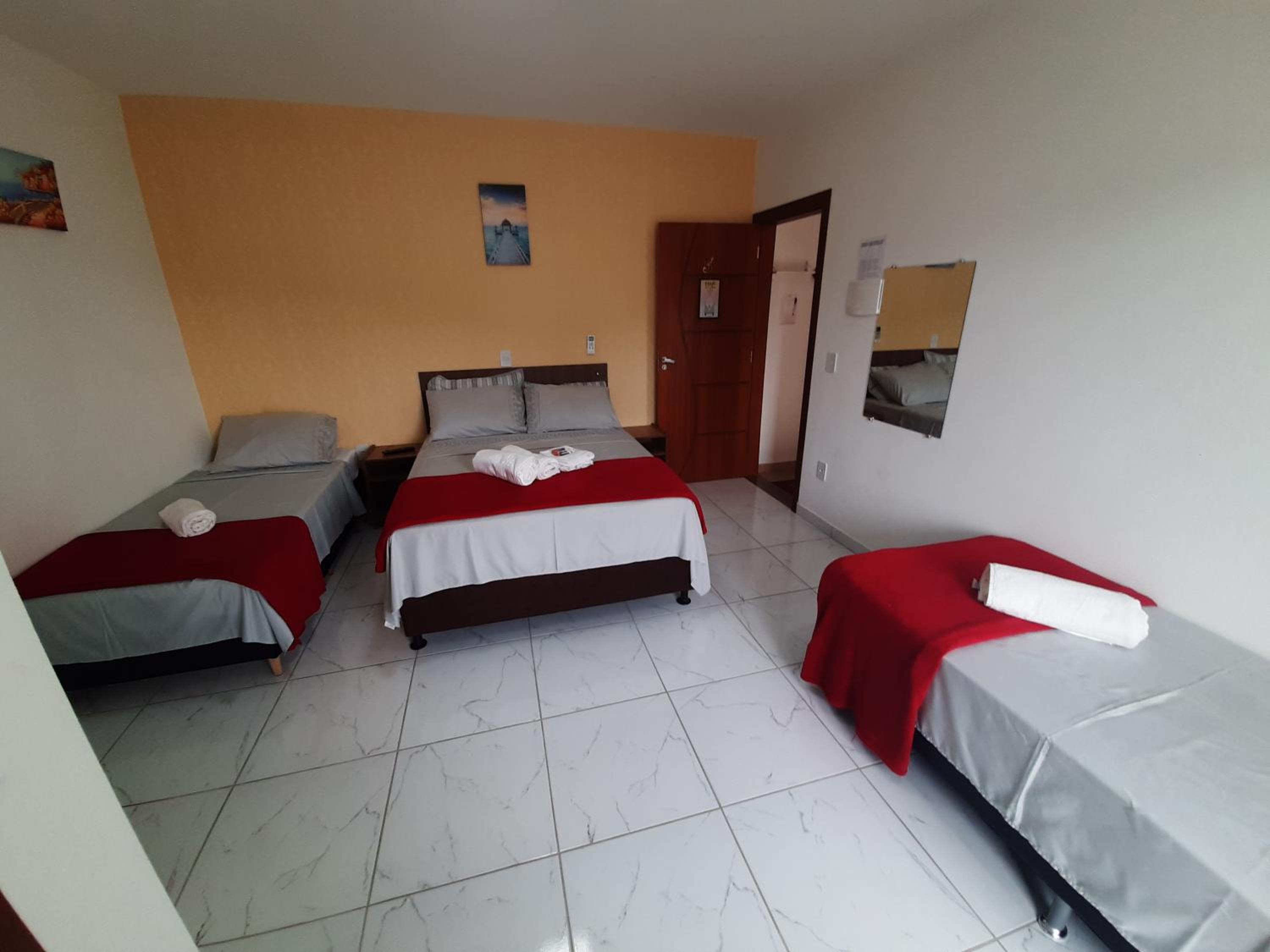 PENHAFLAT, STUDIO COMPLÉTO, C GARAGEM , A 700 m do parque e 120 m da praia