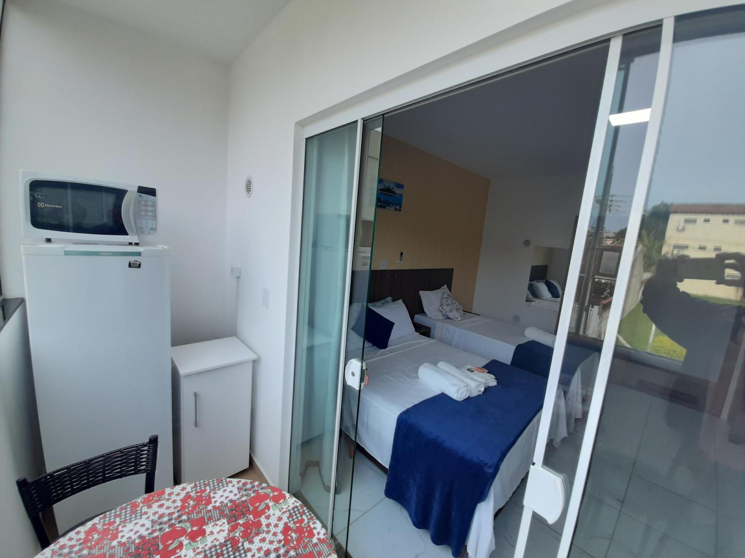 PENHAFLAT, STUDIO COMPLÉTO, C GARAGEM , A 700 m do parque e 120 m da praia