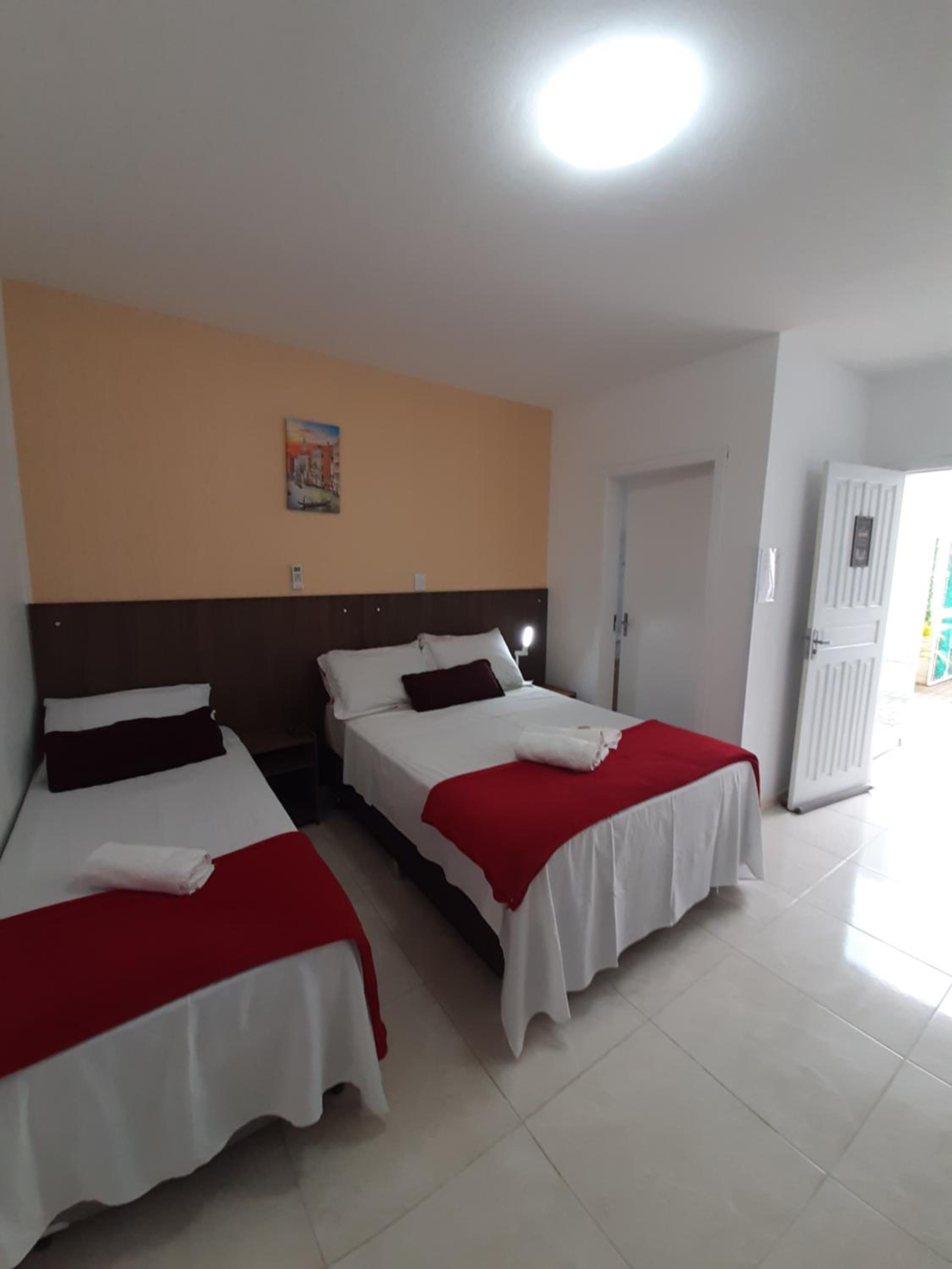 PENHAFLAT, STUDIO COMPLÉTO, C GARAGEM , A 700 m do parque e 120 m da praia