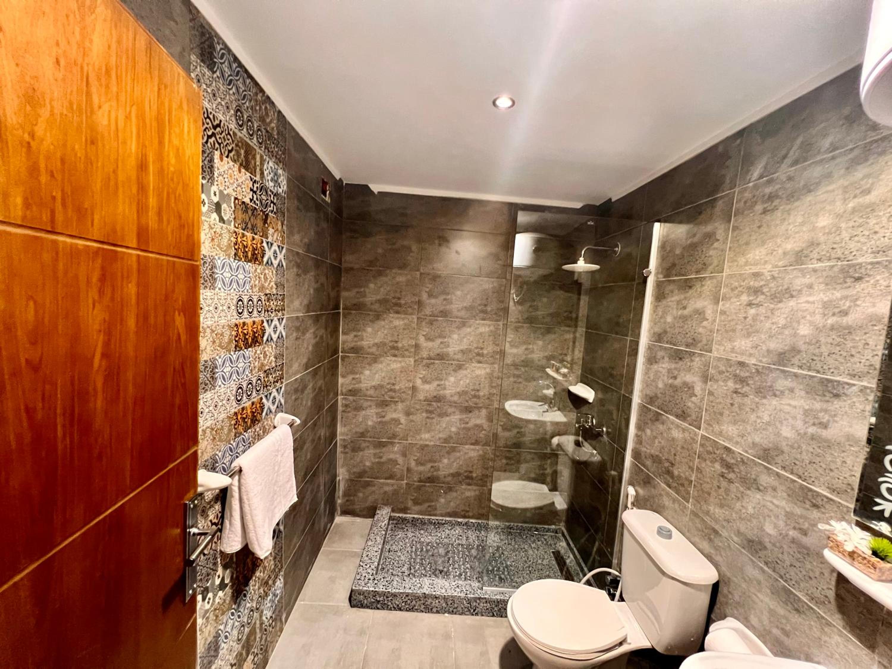 Grand Pyramids Inn