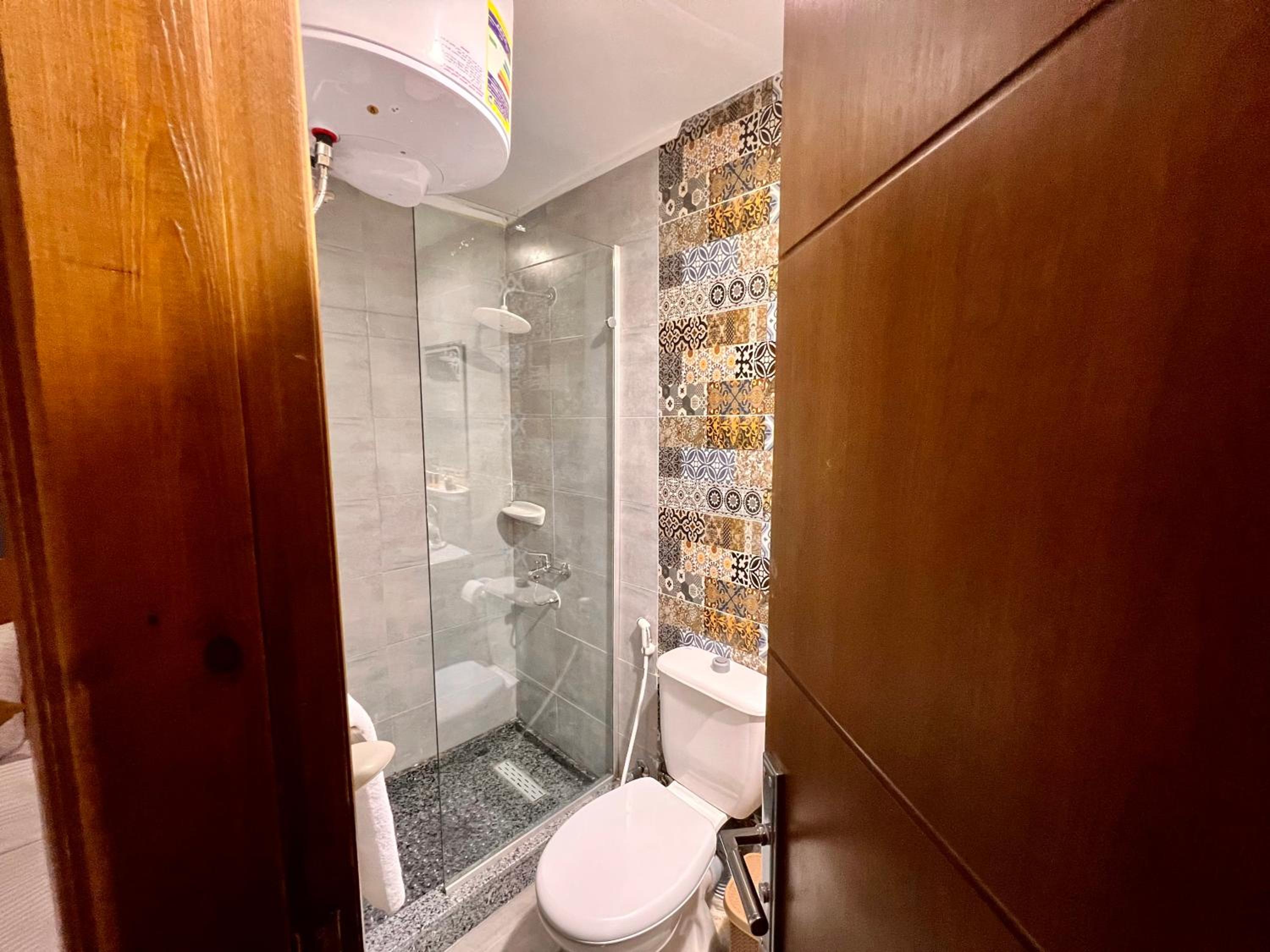 Grand Pyramids Inn