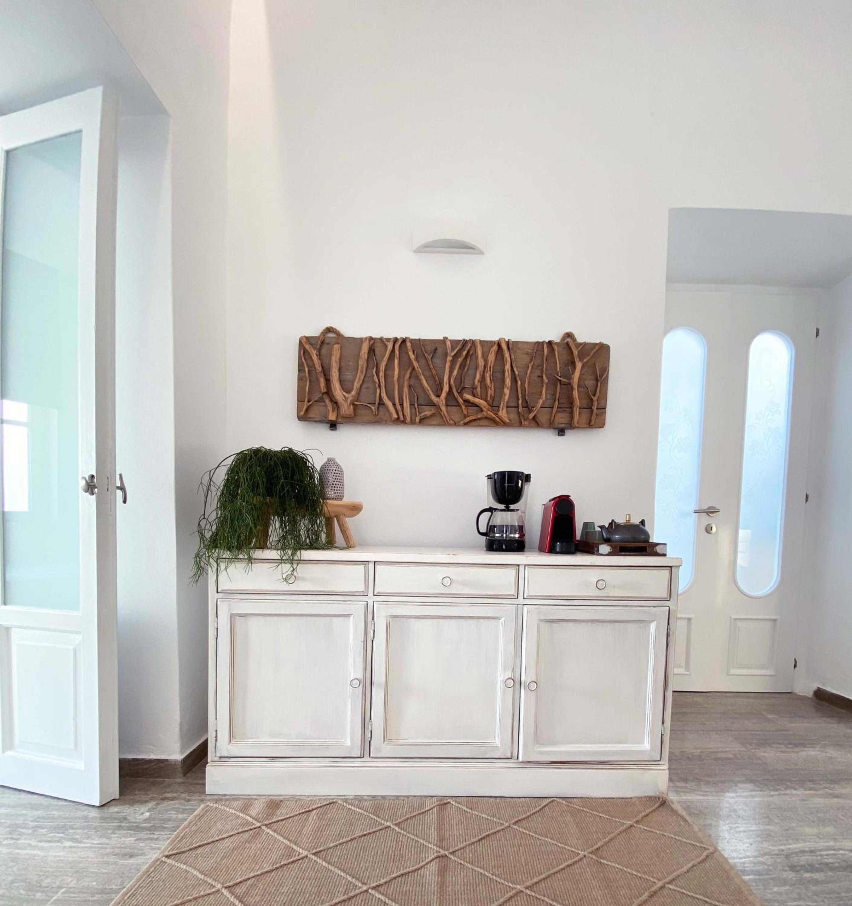 Lyra Seafront Apartment , Paroikia Town Center photo 5