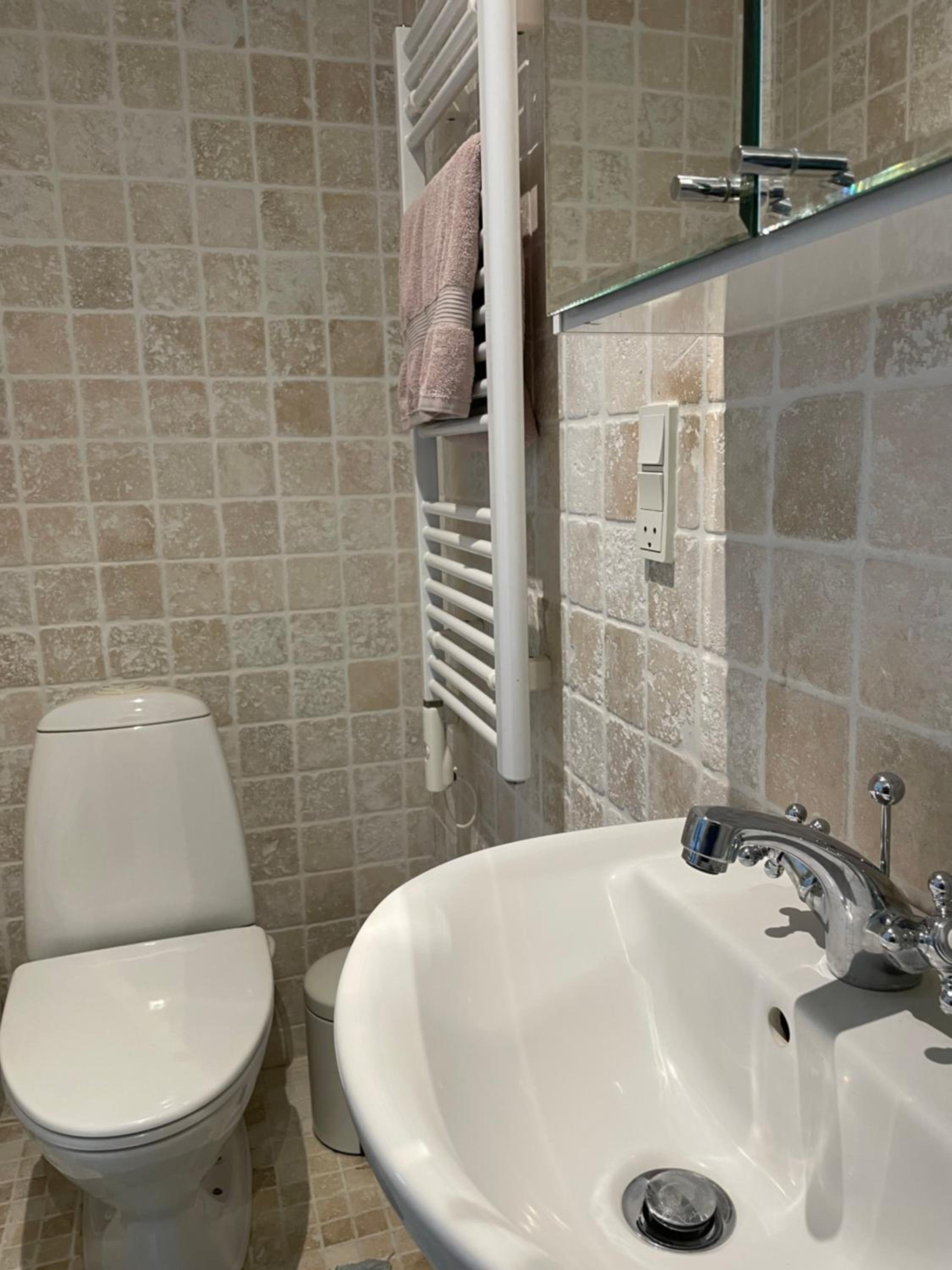 Vita og Pouls Gård - Guesthouse