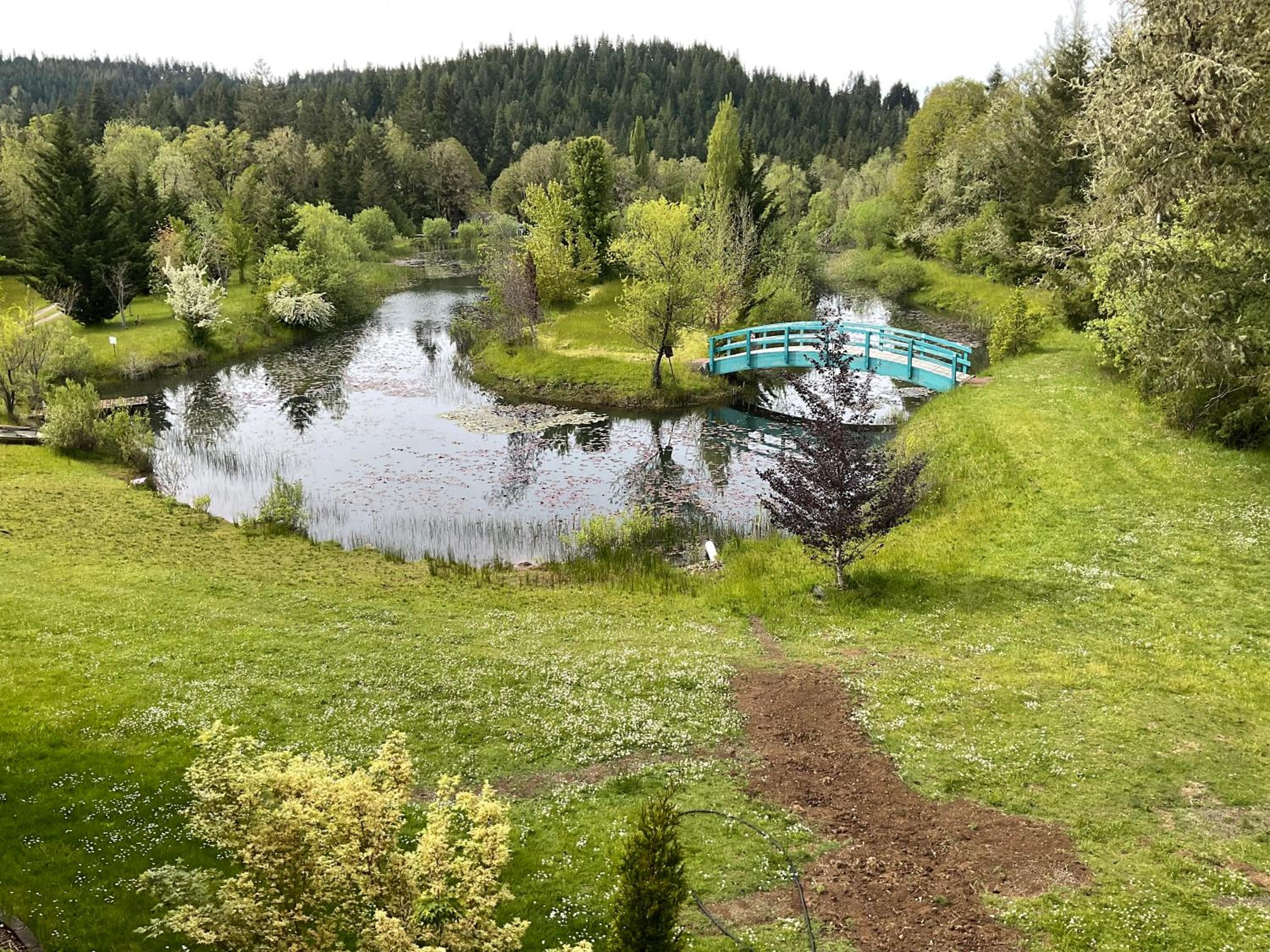 Lakeside Villa view 3