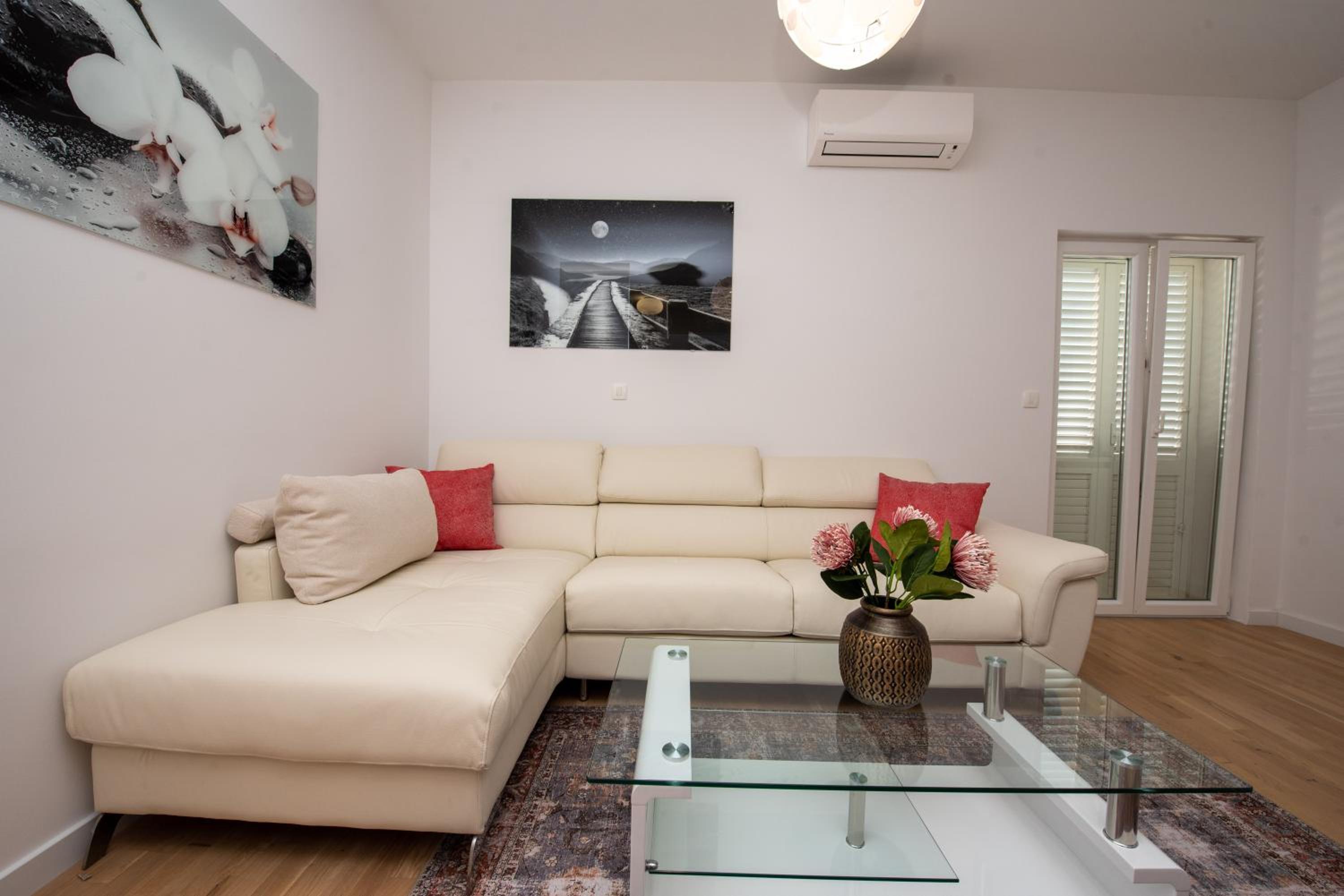 Apartment Katicic