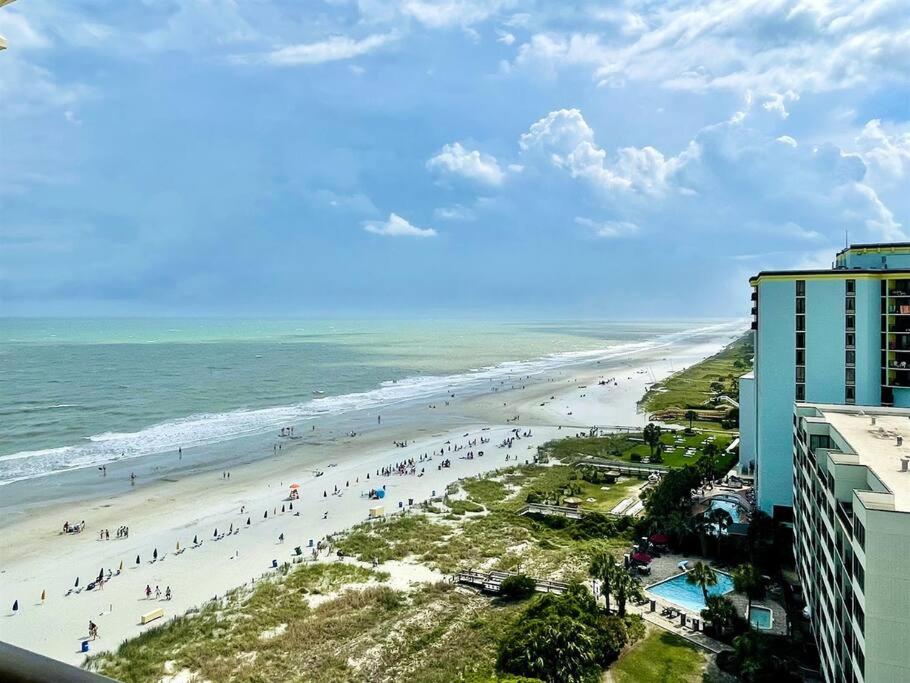 Hotel *ALL NEW & AWESOME VIEW*King Bed*Pools*Hot Tubs*Lazy River*M149 - Image 1