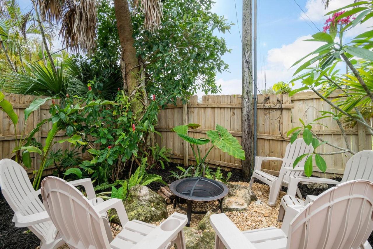 Chic Coastal - Heated Pool per request, Near PGA  Everything! - Property Image 35