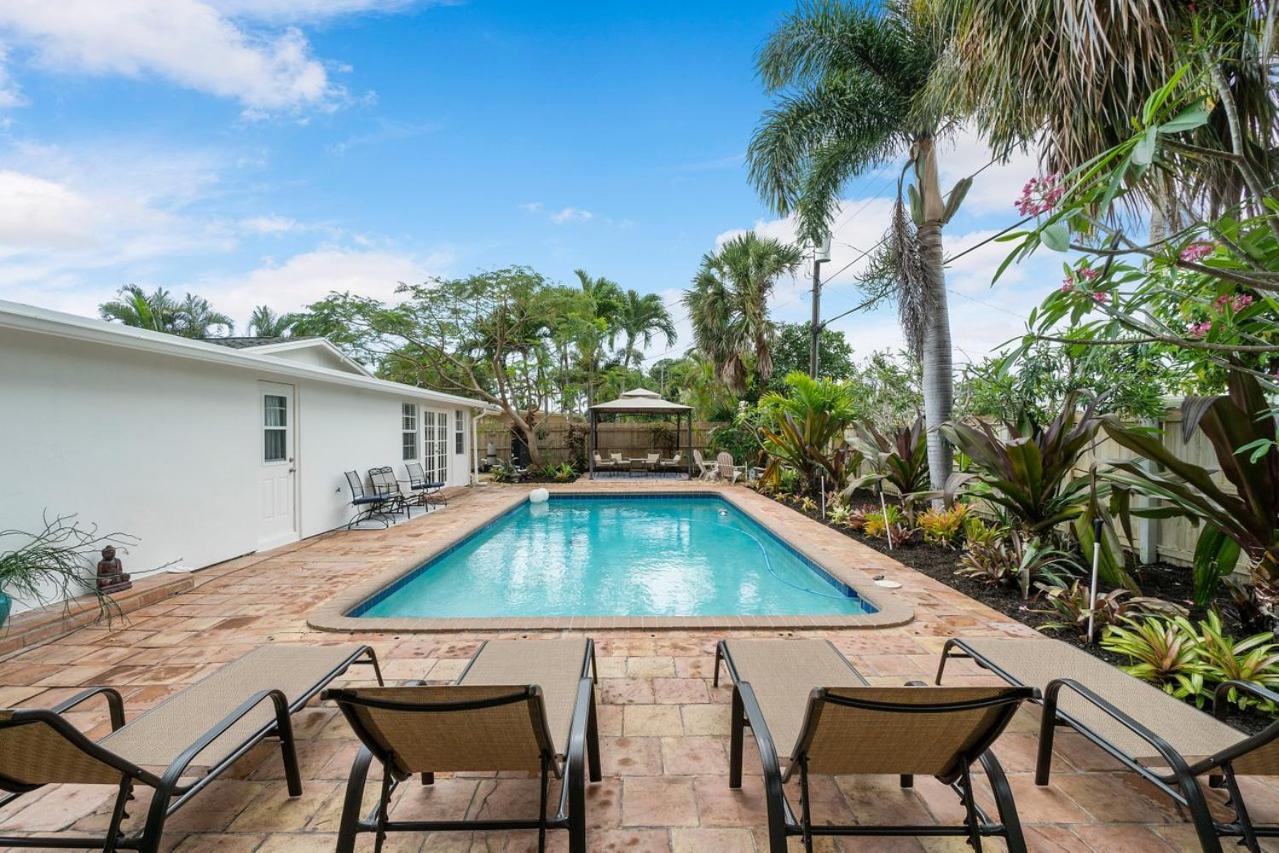 Chic Coastal - Heated Pool per request, Near PGA  Everything! - Property Image 12