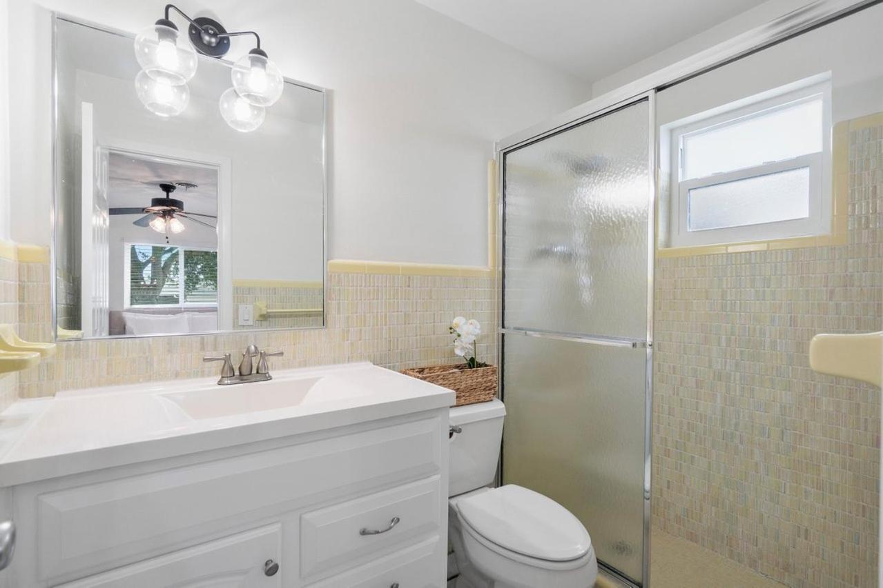 Chic Coastal - Heated Pool per request, Near PGA  Everything! - Property Image 13