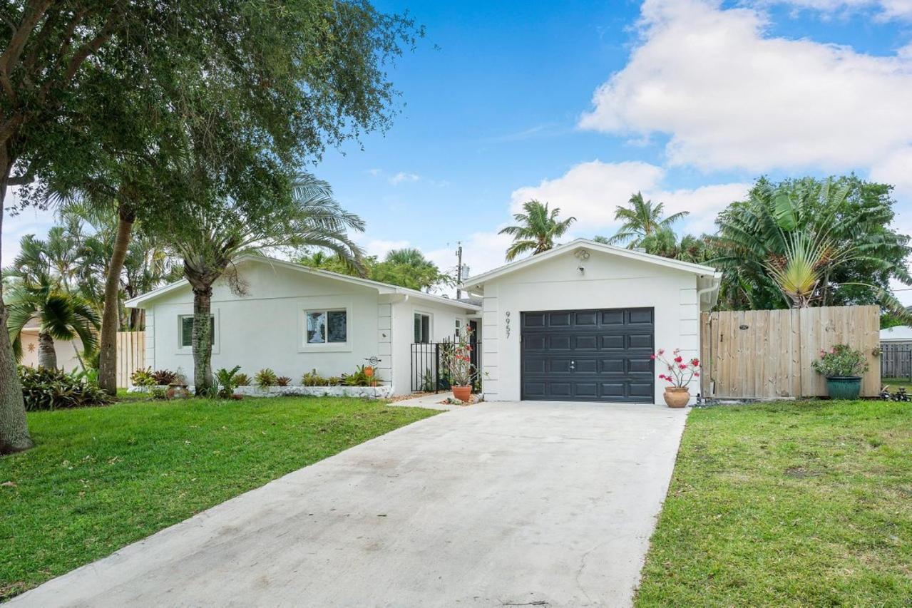 Chic Coastal - Heated Pool per request, Near PGA  Everything! - Property Image 32