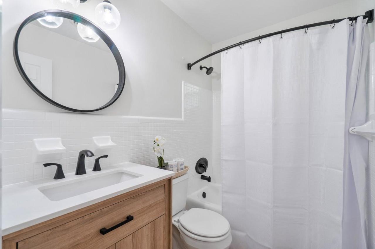 Chic Coastal - Heated Pool per request, Near PGA  Everything! - Property Image 20