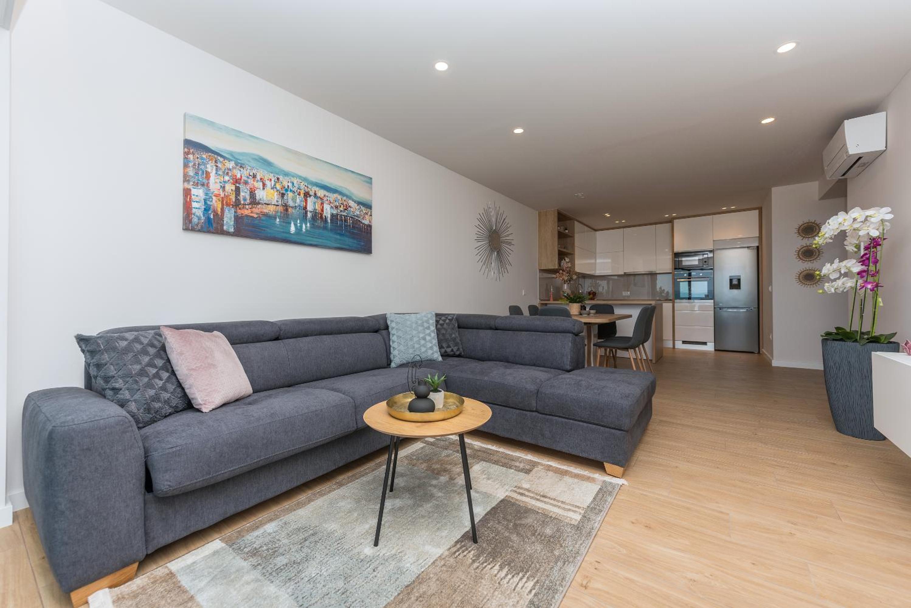 Luxury Apartment LEMON Sea & City view view 4