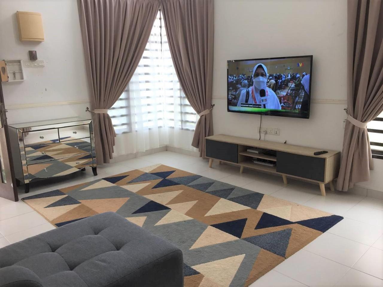 CASA ADELIA GUESTHOUSE BALOK PERDANA GEBENG photo 2