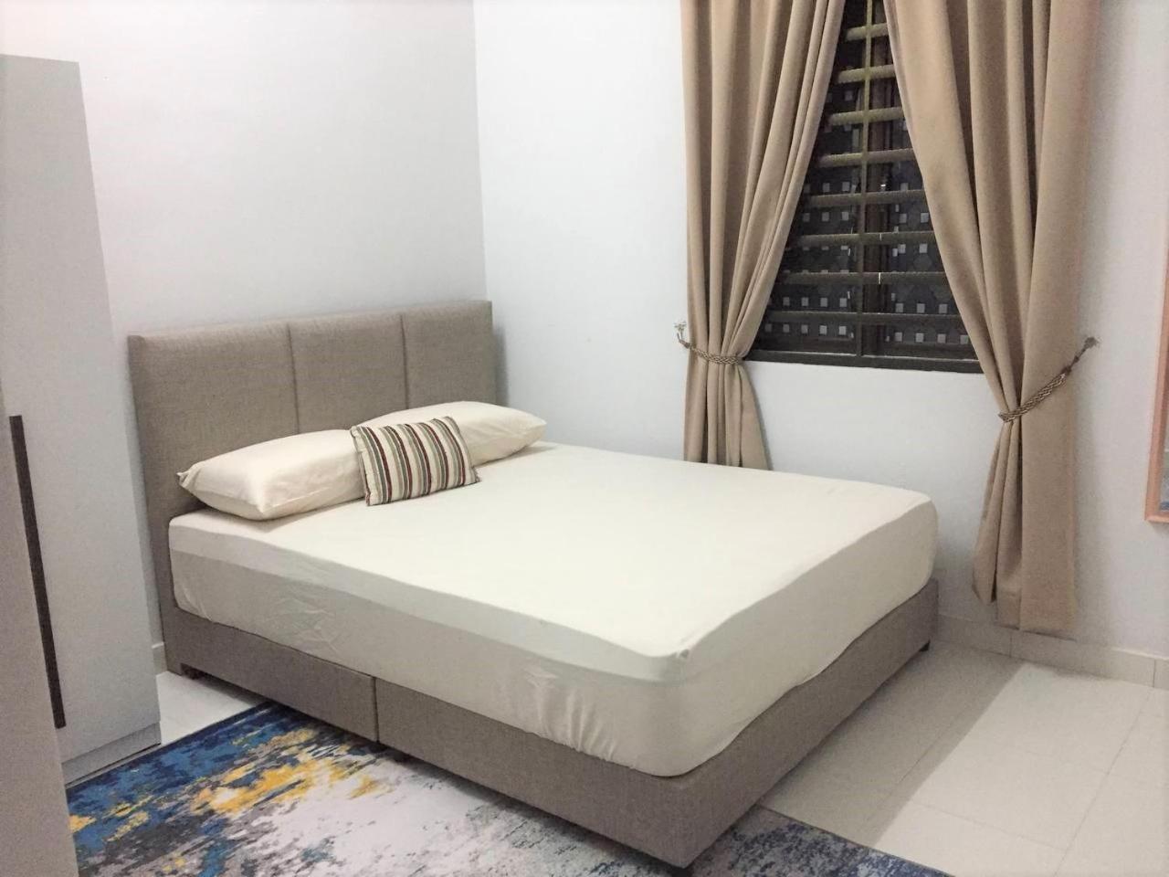 CASA ADELIA GUESTHOUSE BALOK PERDANA GEBENG photo 4