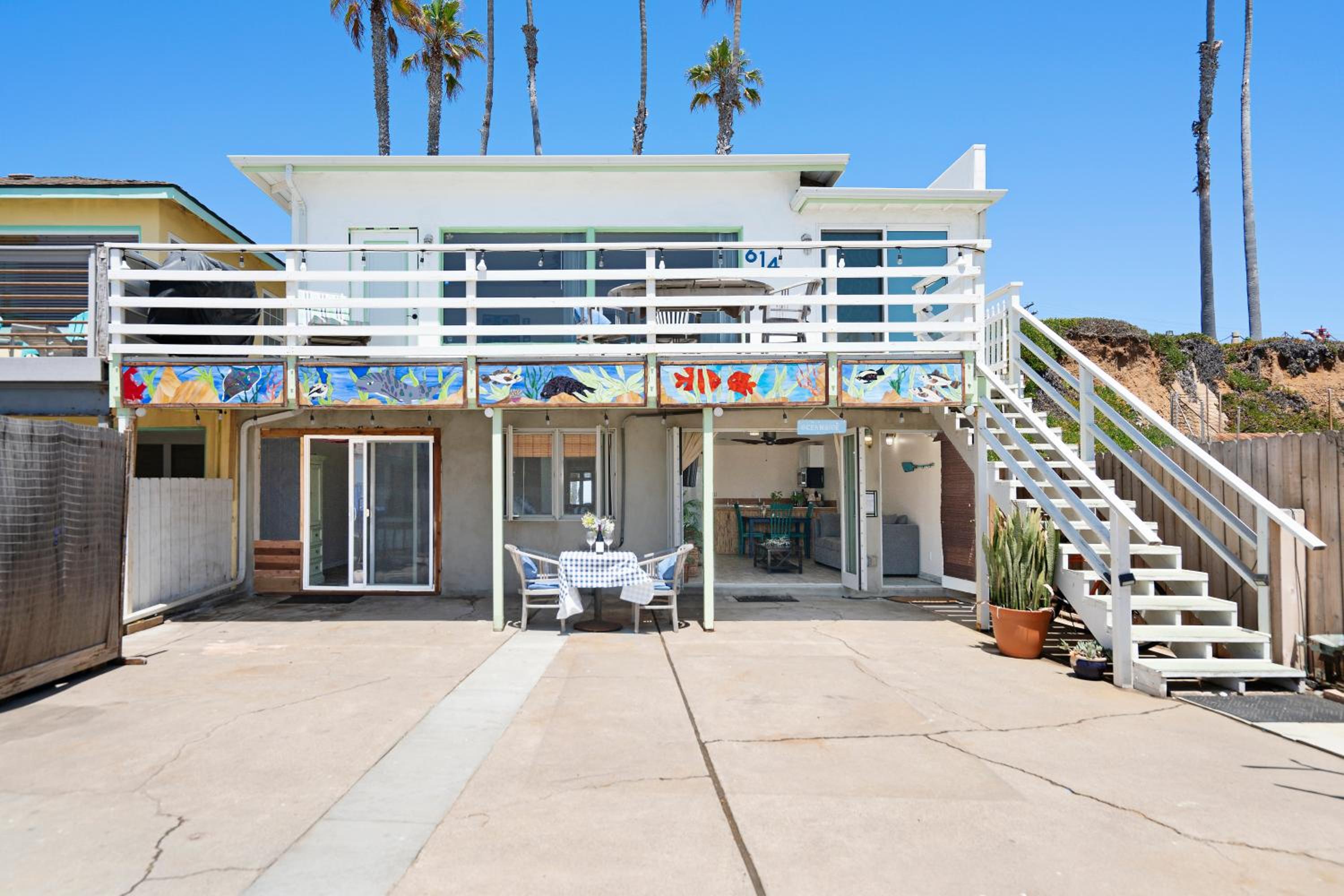 BEACHFRONT COTTAGE UPPER UNIT view 3