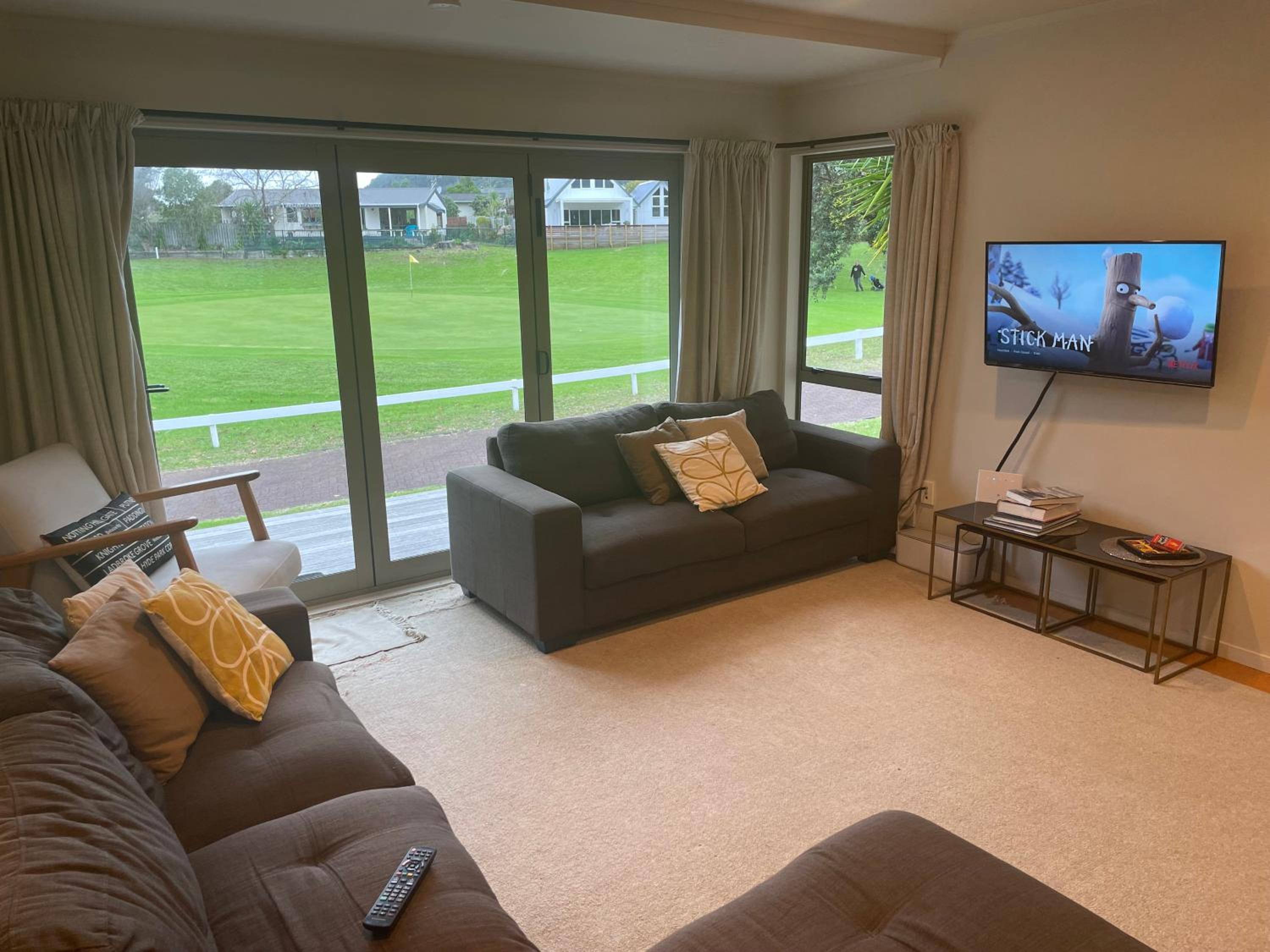 On The Green - Pauanui Holiday Home view 4
