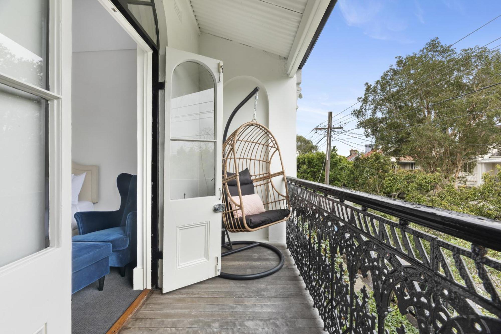 Pet Friendly Paddo Terrace