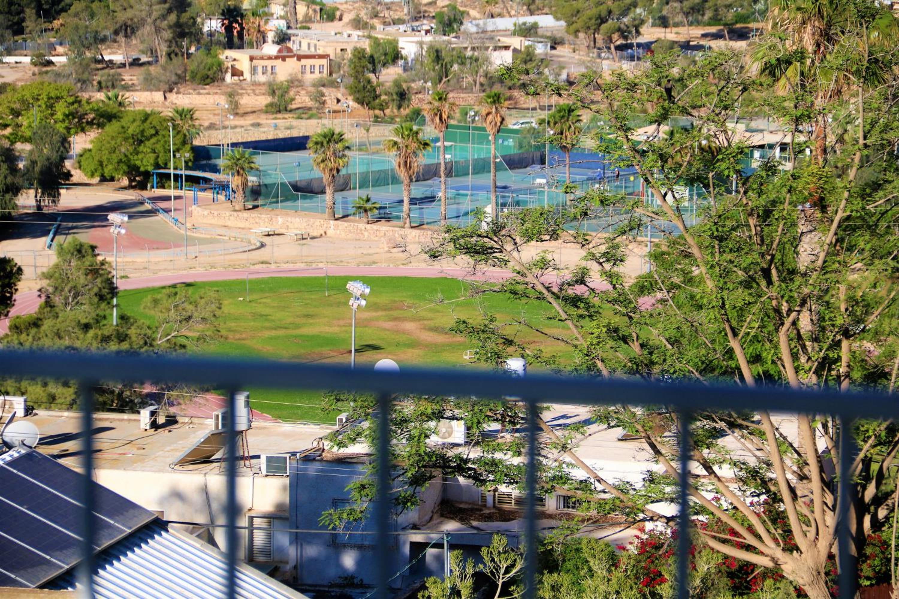 במיוחד בשבילך צימר ערד view 3