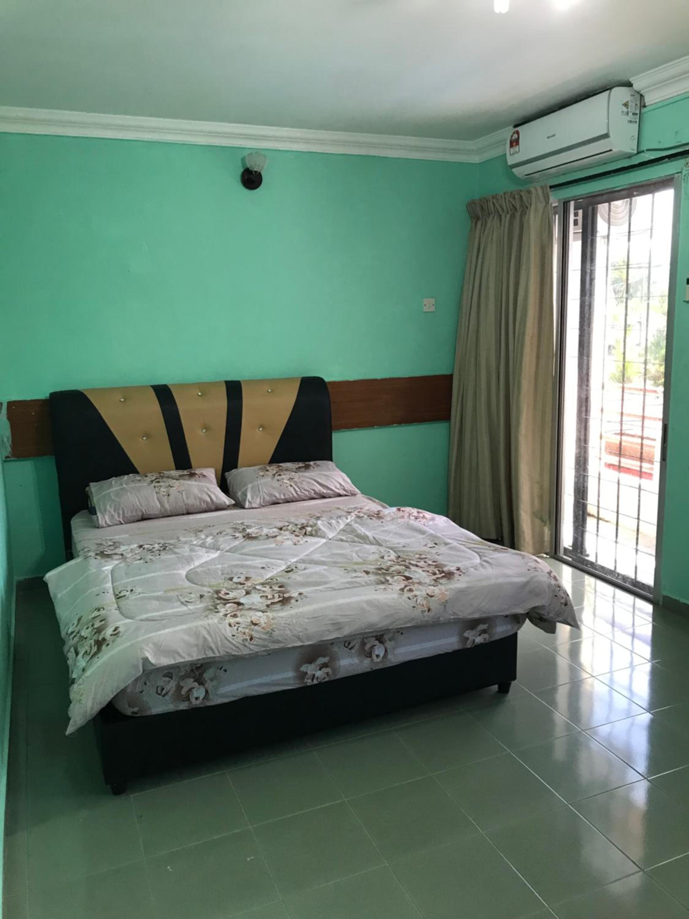 Suria Permai Homestay photo 3