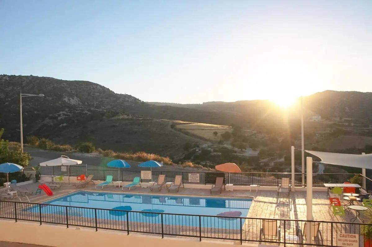 Panoramic Holidays - Deluxe 2