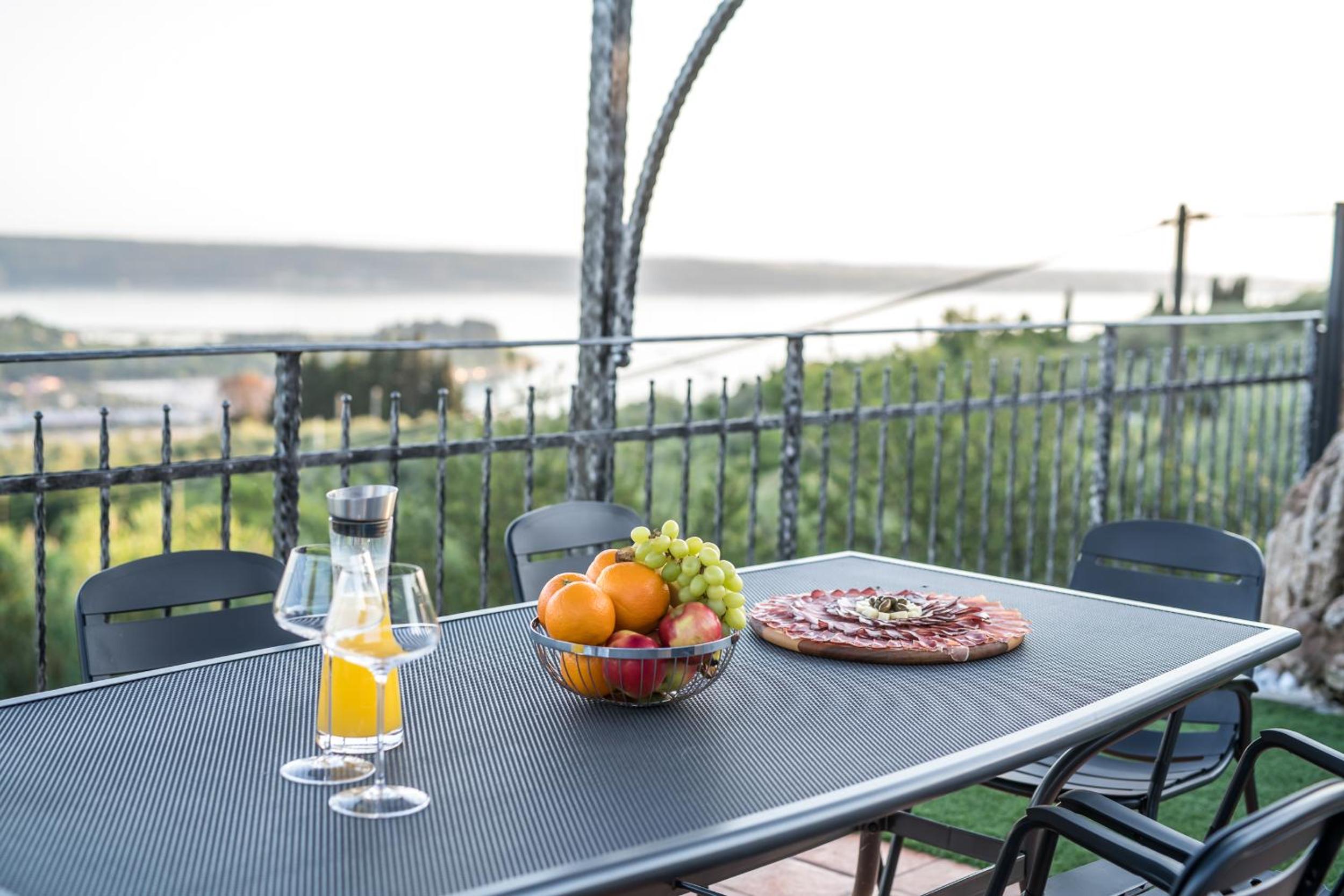 VIP Apartment Kavo view 4