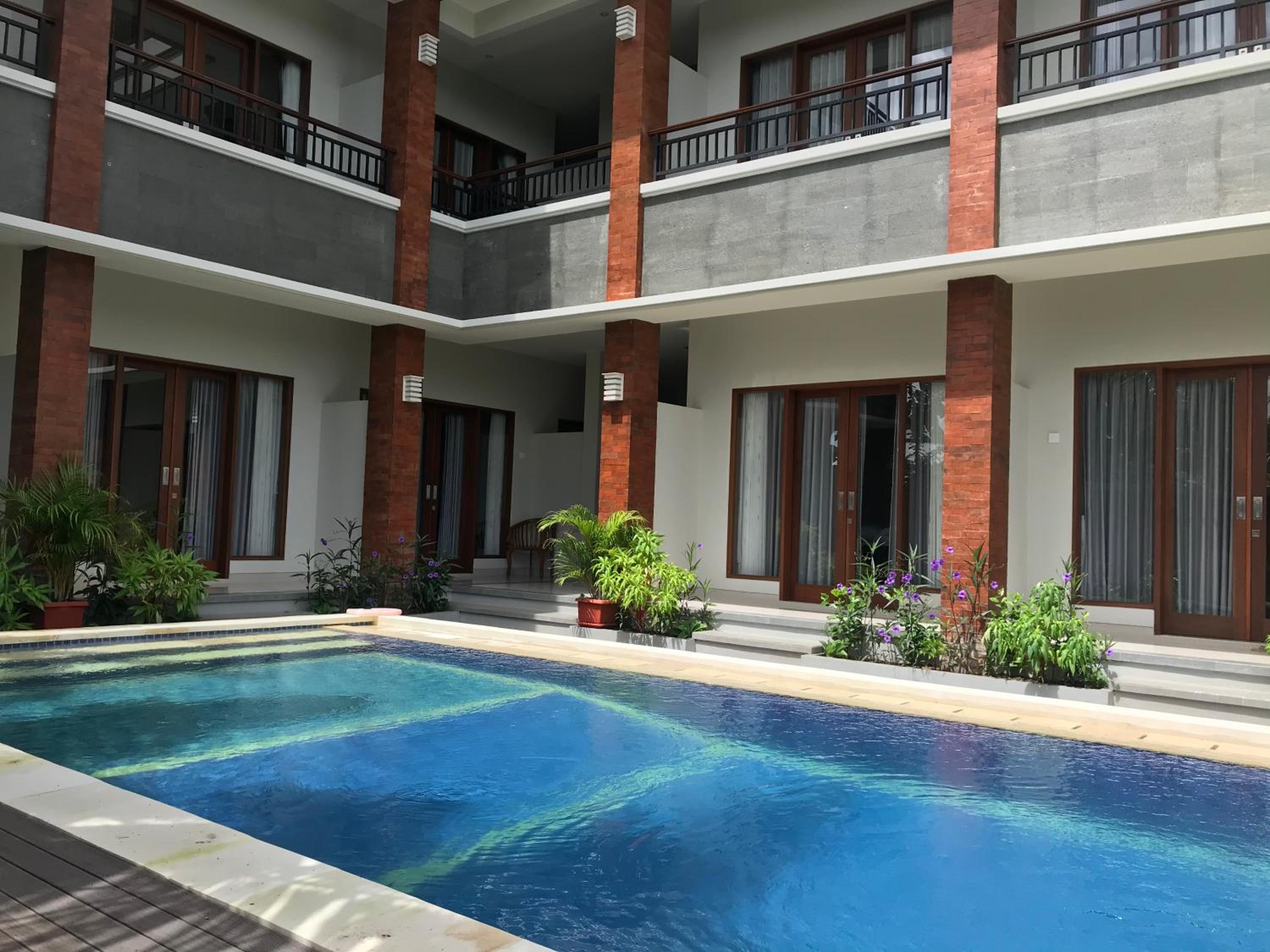 21REDA Cozy Stay view 3