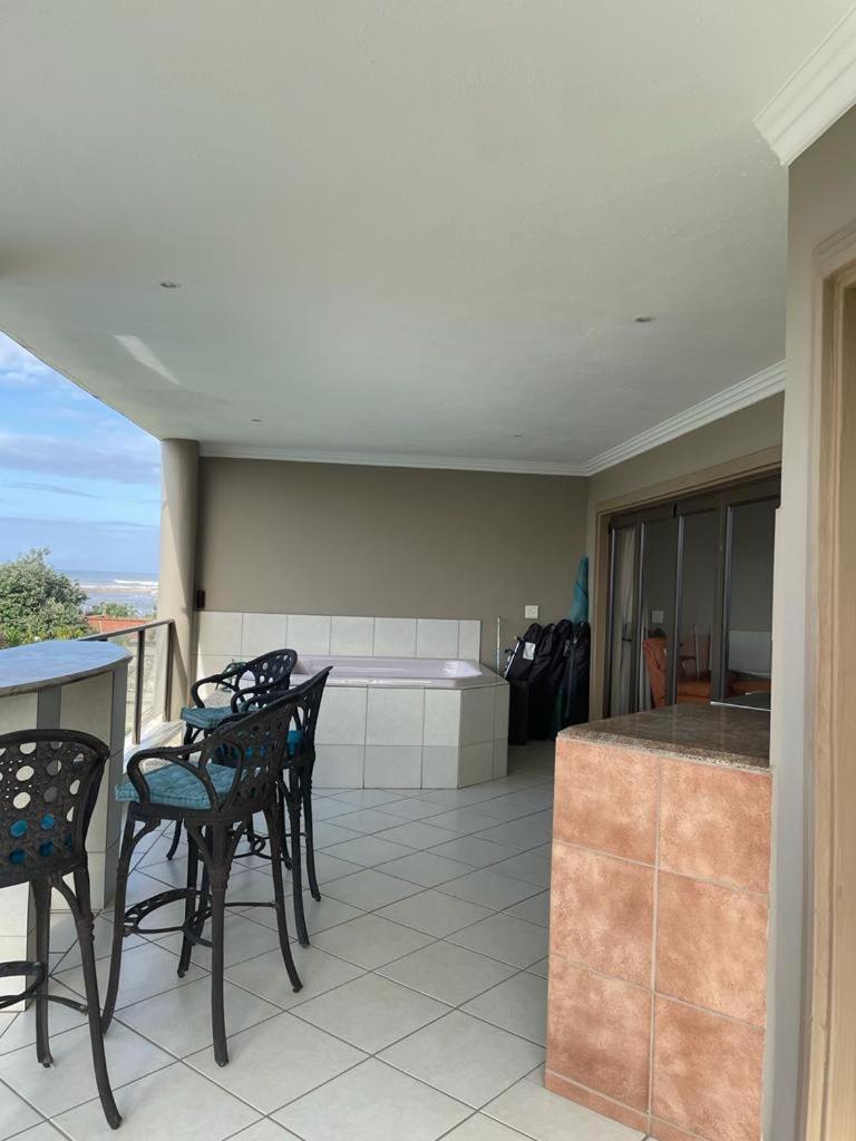 Trevi Sea-view Apartment