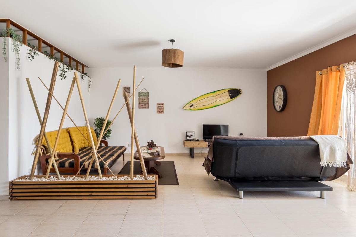 ALTIDO Stunning Ericeira Flat w/2 Shared Pools & Gym view 2