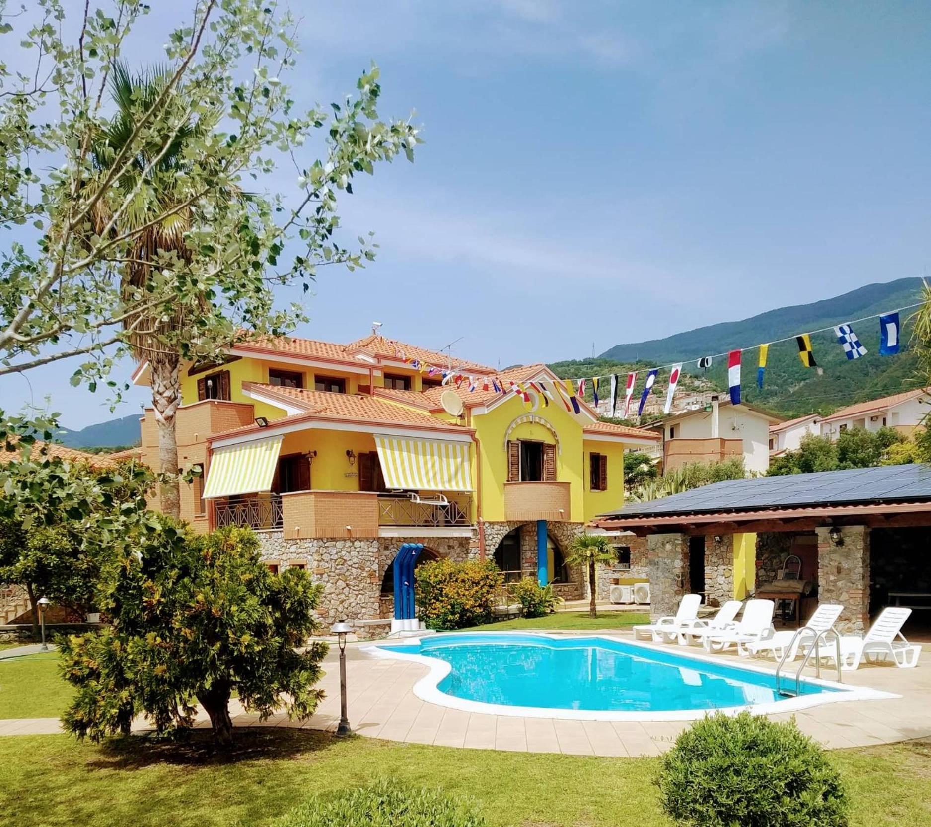 Elios bed and breakfast in Villa - Fuscaldo view 2
