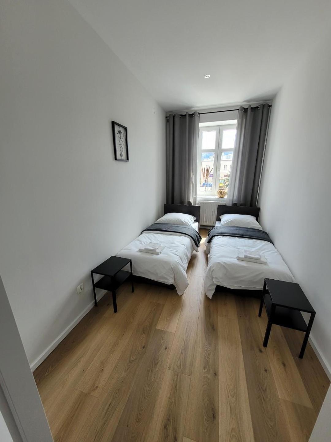RYNEK 2 DUKLA- POKOJE I APARTAMENTY view 2