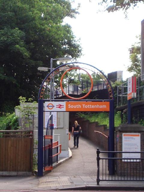 Hale Lodge